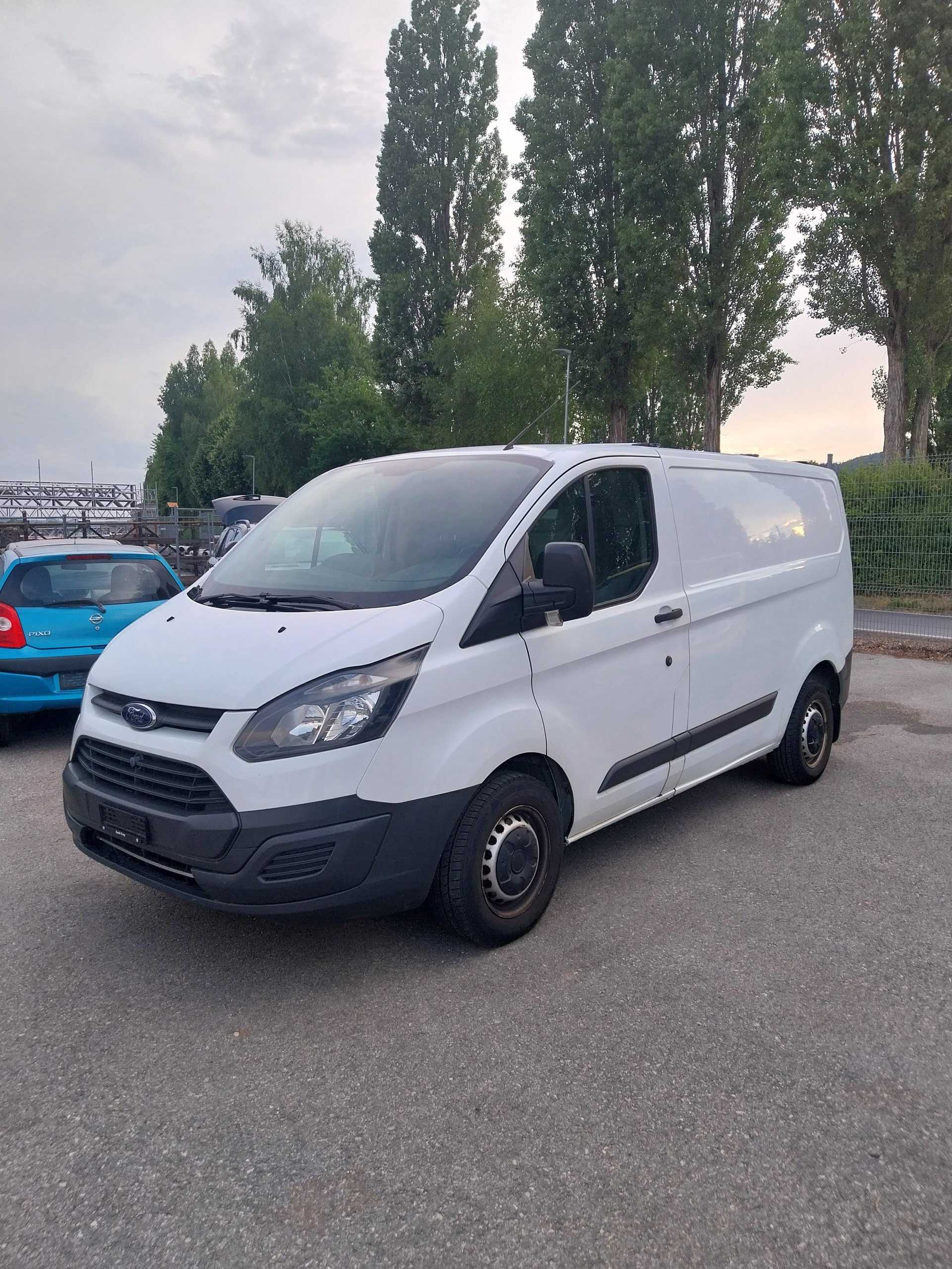 FORD Transit Custom Van 250 L1H1 Ambiente-image-2