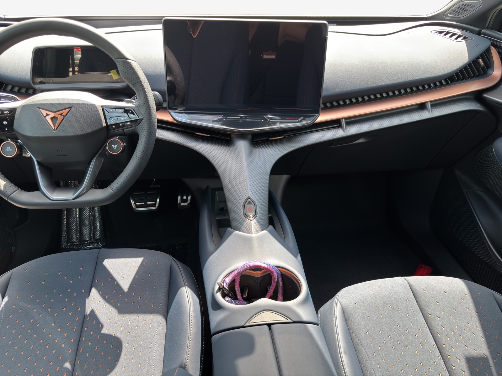 CUPRA Tavascan Type 9 77 kWh Adrenaline-image-10
