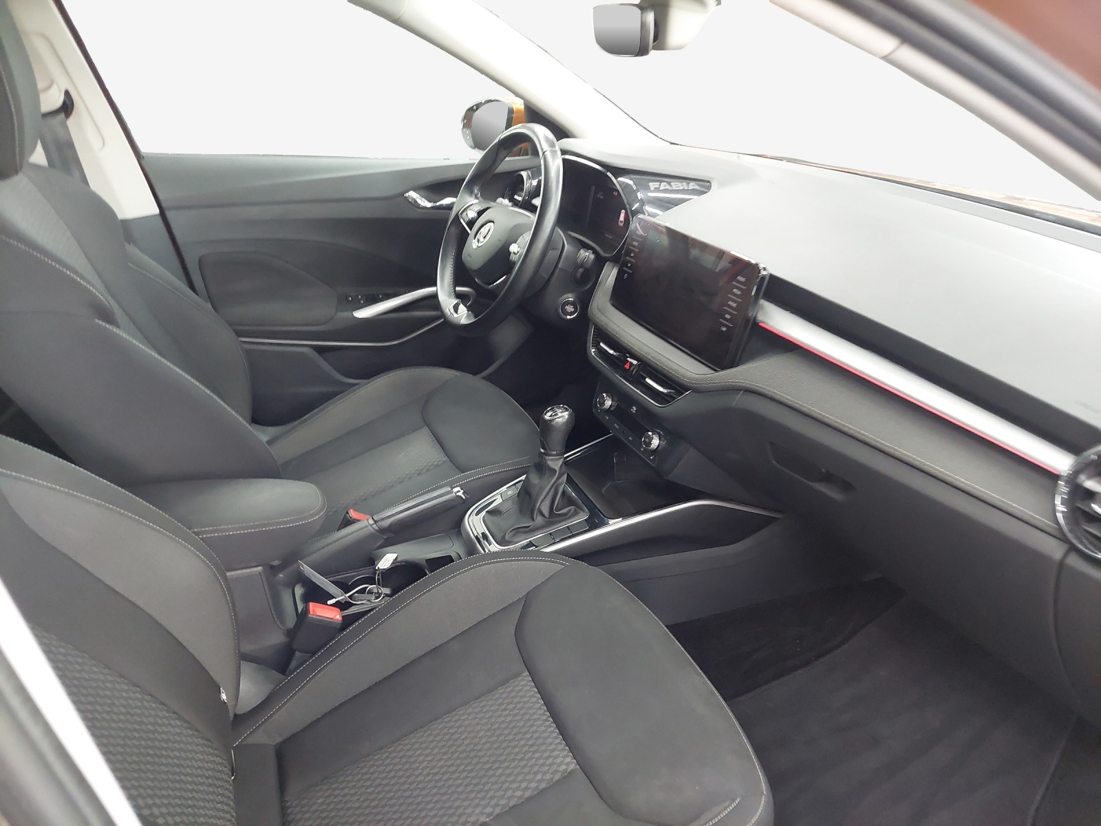 SKODA Fabia 1.0 TSI Style-image-14