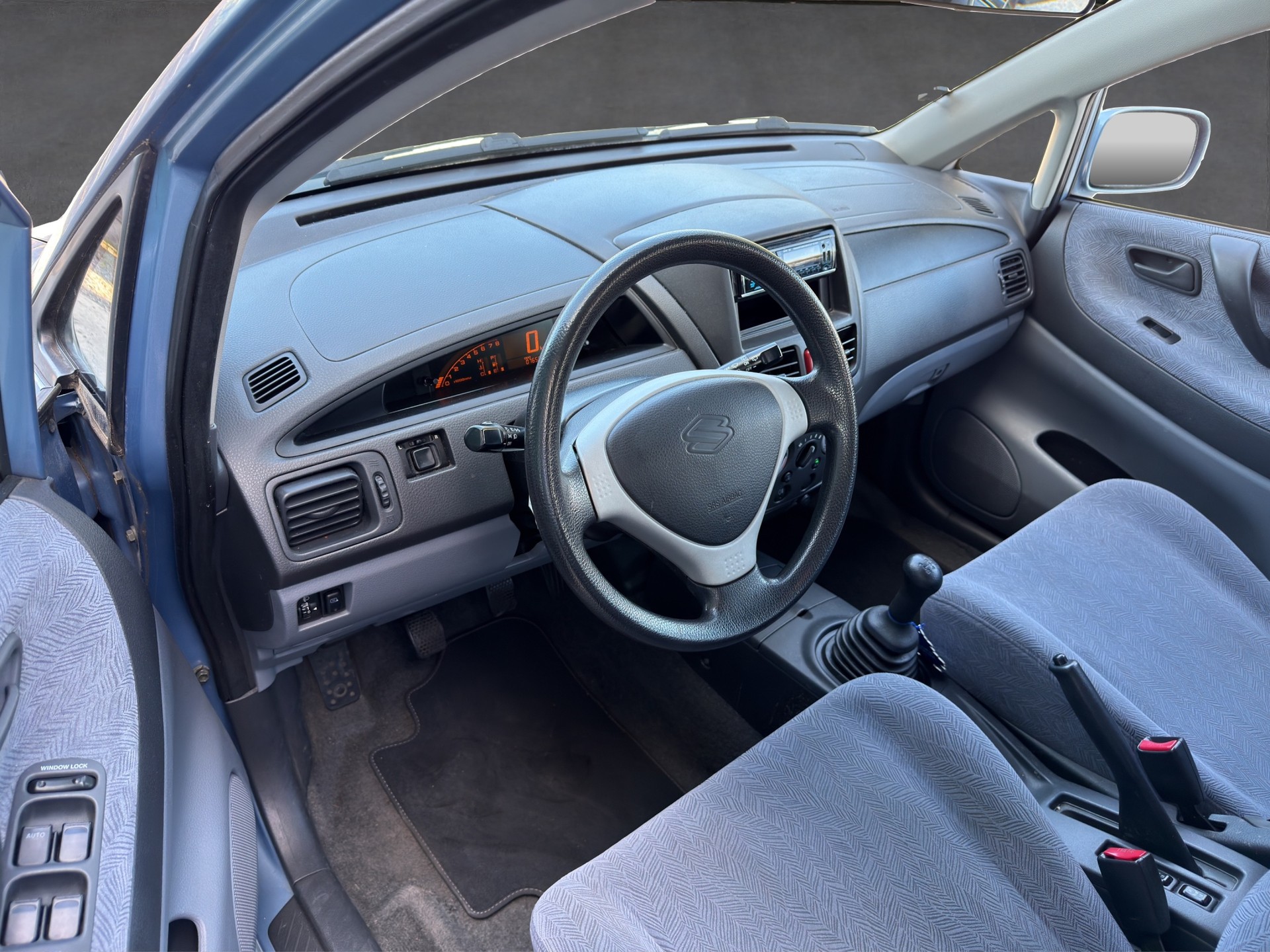 SUZUKI Liana 1.6 16V GL Top 4WD-image-8