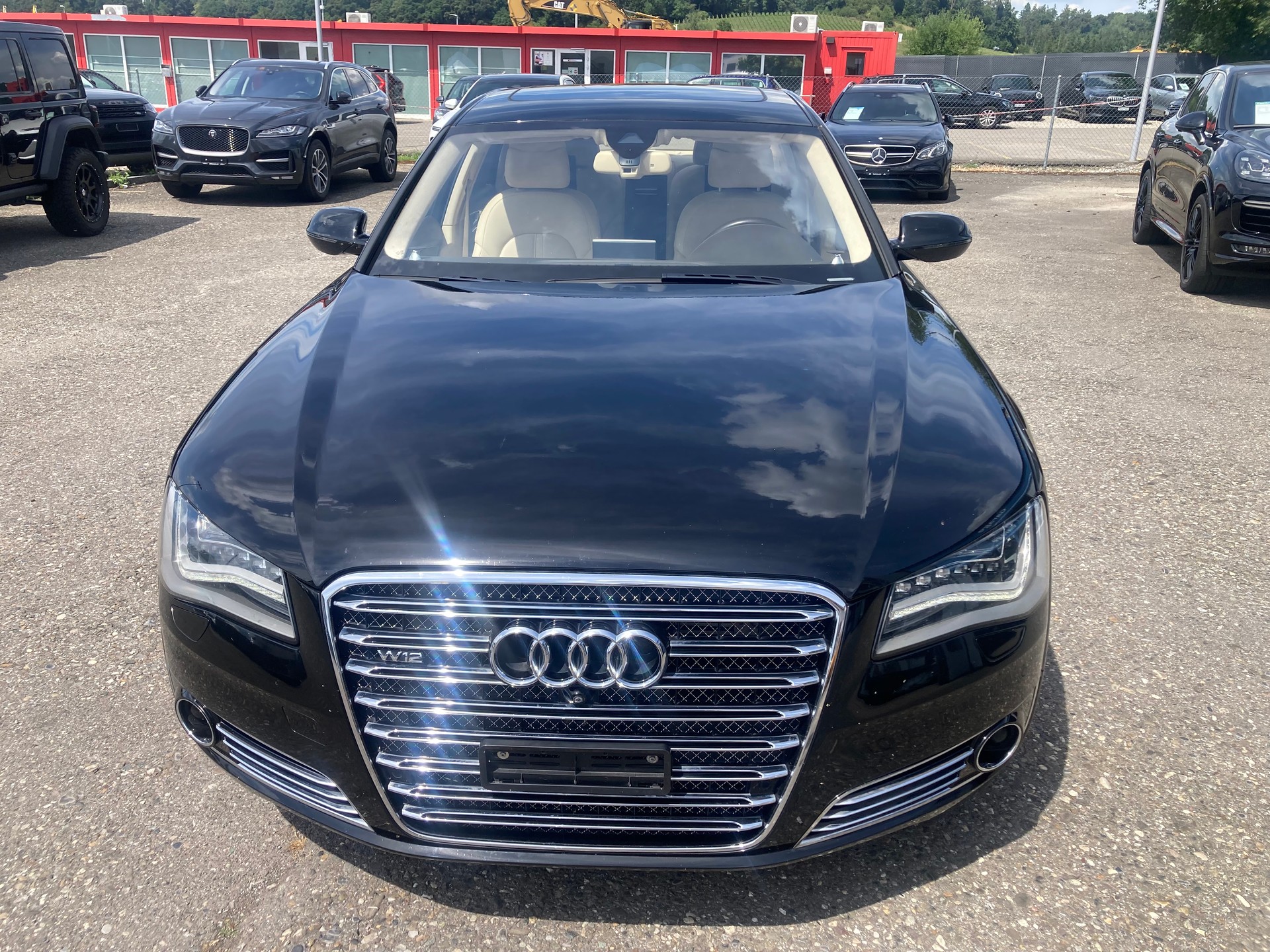 AUDI A8 L 6.3 FSI W12 quattro tiptronic-image-1