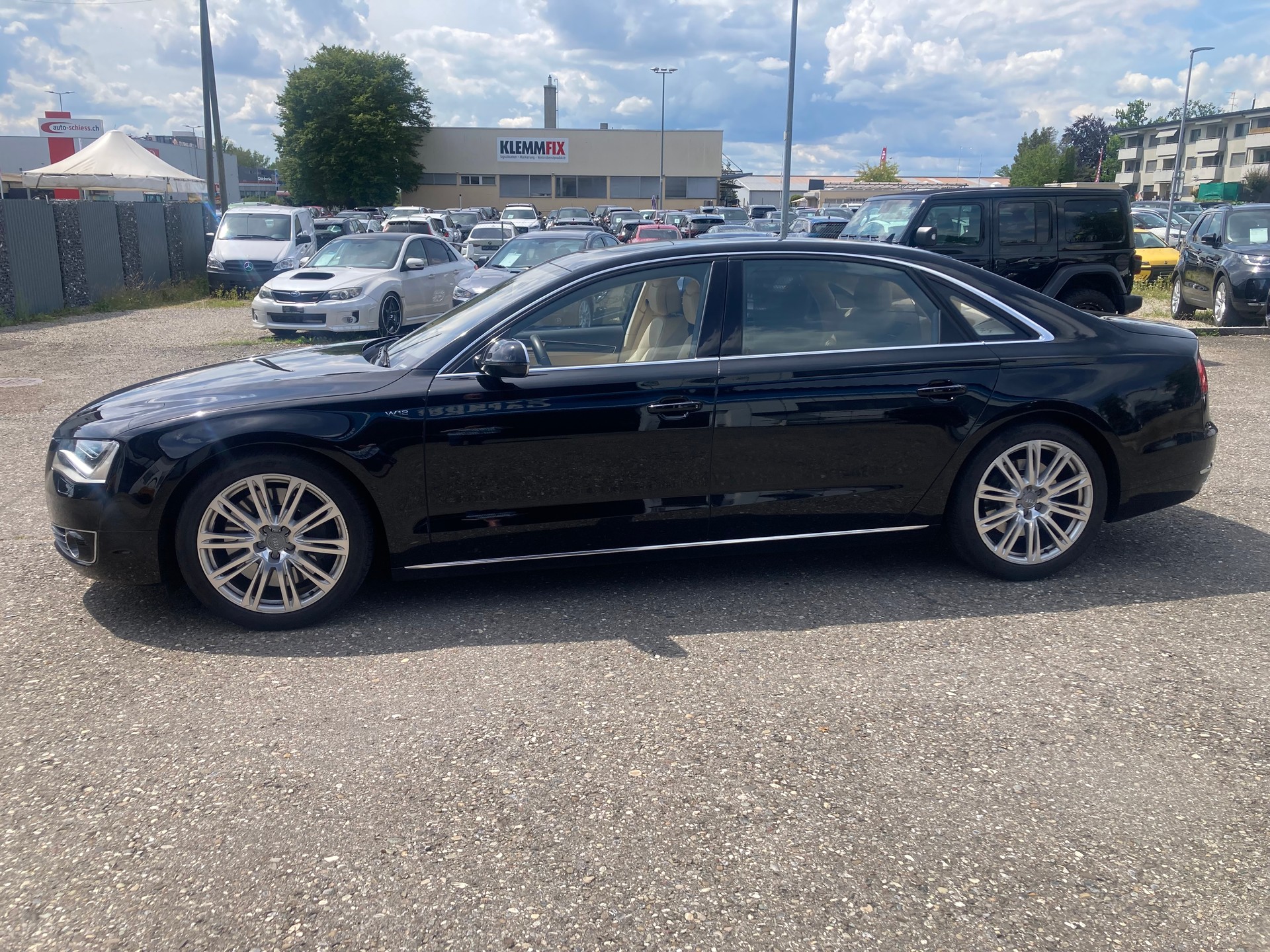 AUDI A8 L 6.3 FSI W12 quattro tiptronic-image-3