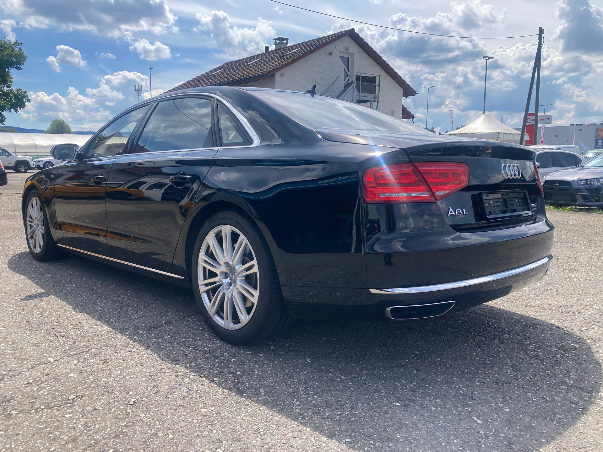 AUDI A8 L 6.3 FSI W12 quattro tiptronic-image-4