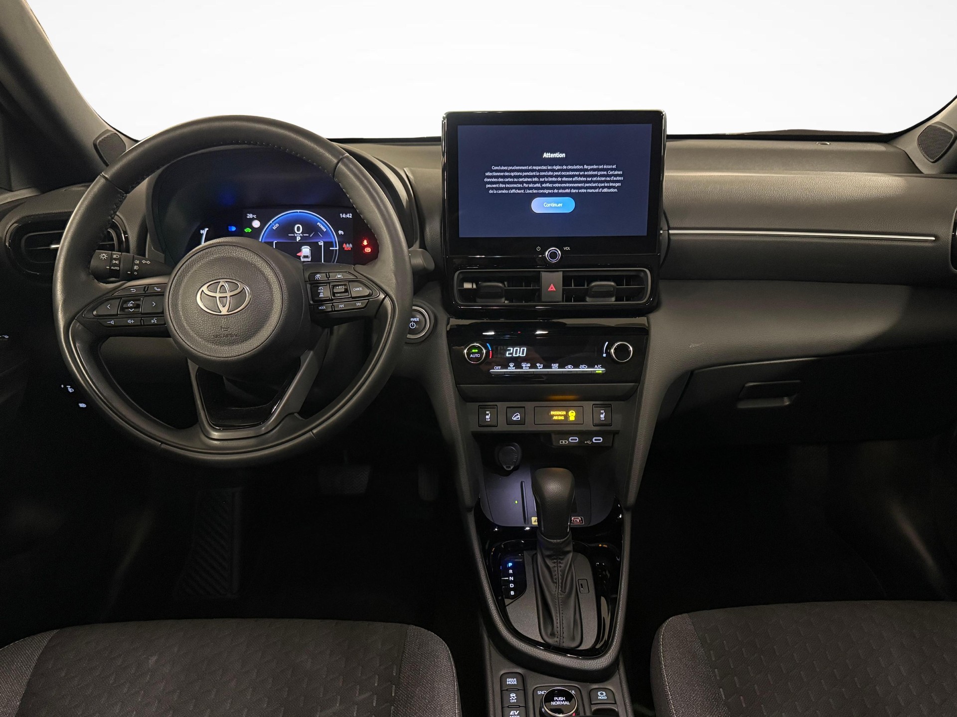 TOYOTA Yaris Cross 1.5 VVT-i HSD Trend AWD-i-image-11