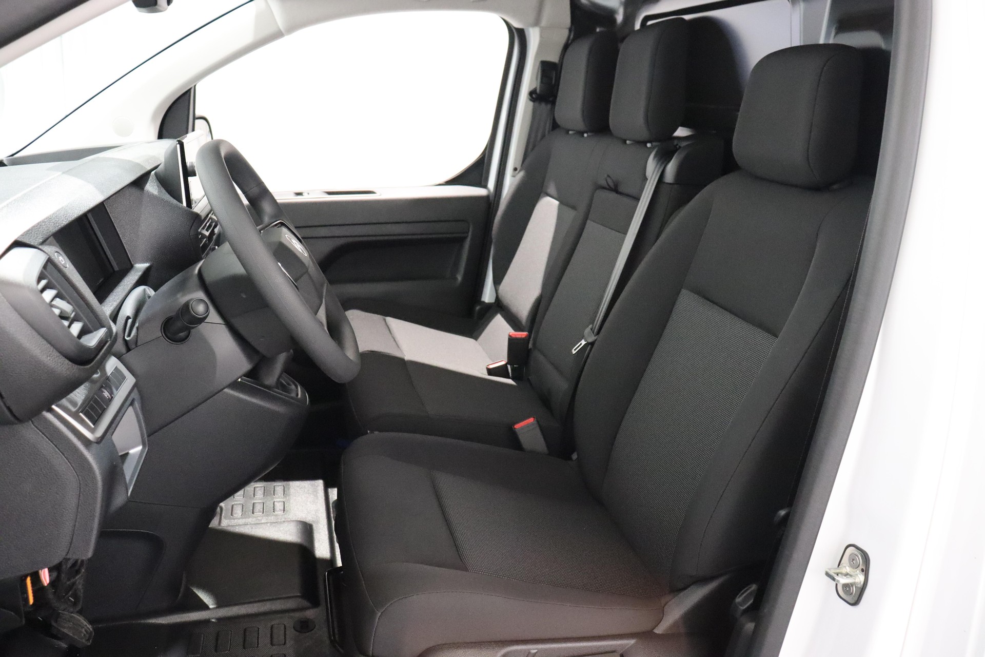 CITROEN Jumpy Kaw. M 2.2 BlueHDi 150 S/S-image-4