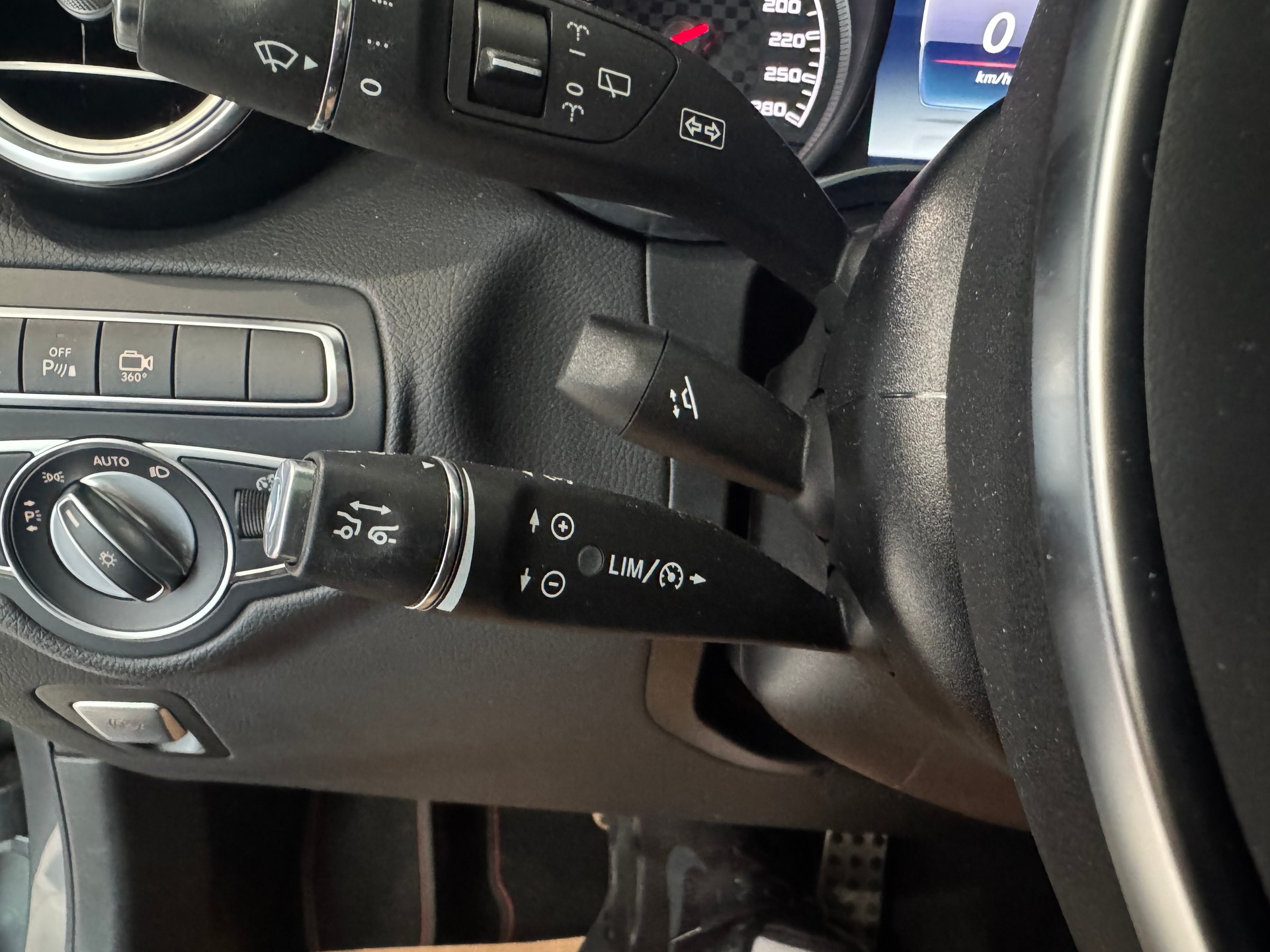 MERCEDES-BENZ GLC 43 AMG 4Matic 9G-Tronic | CH | AHK |-image-18