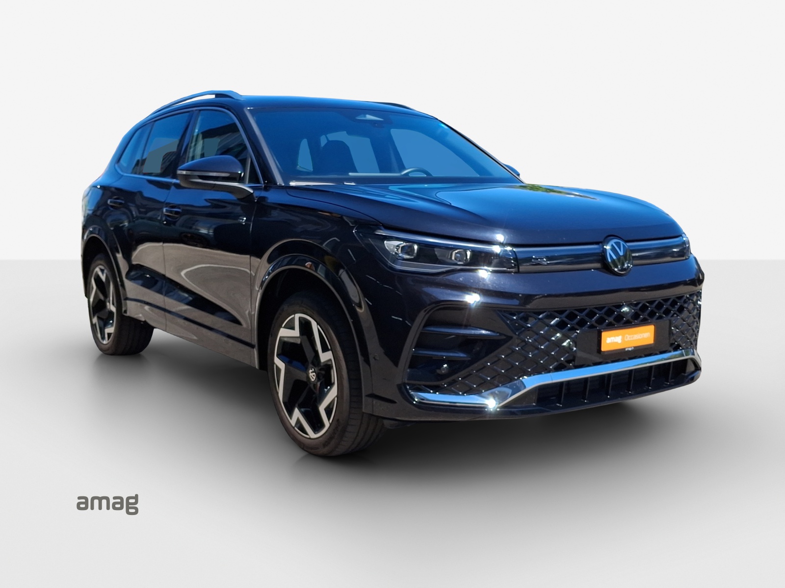 VW Tiguan 2.0 TDI SCR R-Line 4Motion DSG-image-5