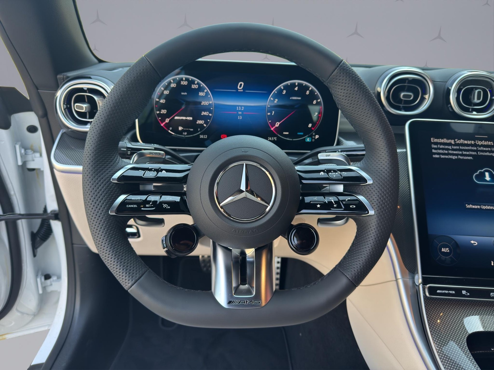 MERCEDES-BENZ CLE 53 AMG 4matic+ Cabriolet-image-12