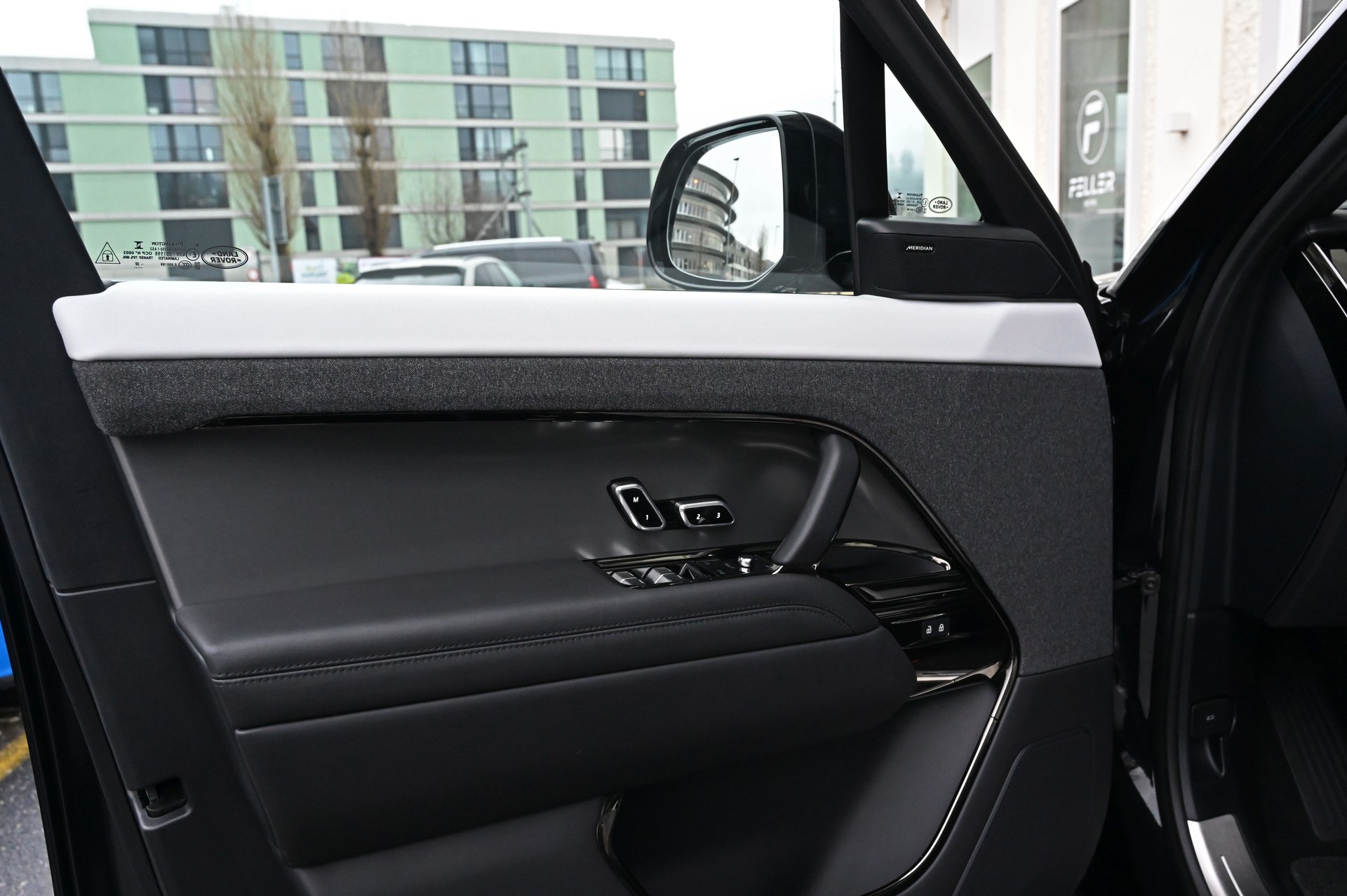 LAND ROVER Range Rover Sport D300 3.0 TD6 MHEV Dynamic SE Automatic-image-17
