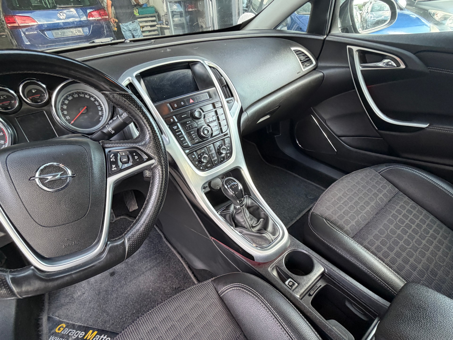 OPEL Astra GTC 1.4i 16V Turbo Sport-image-6