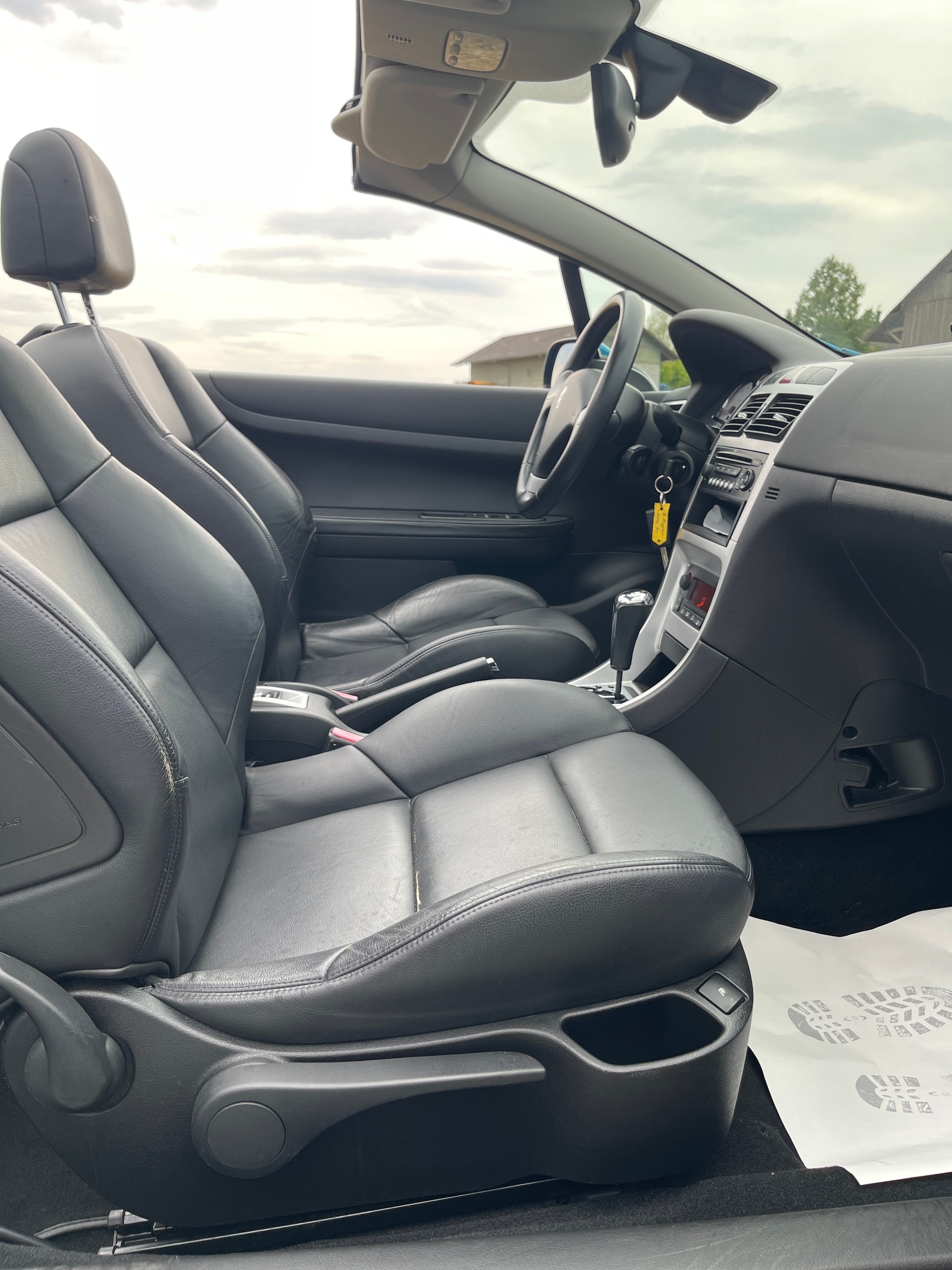 PEUGEOT 307 CC 2.0 16V Black&Silver-image-14