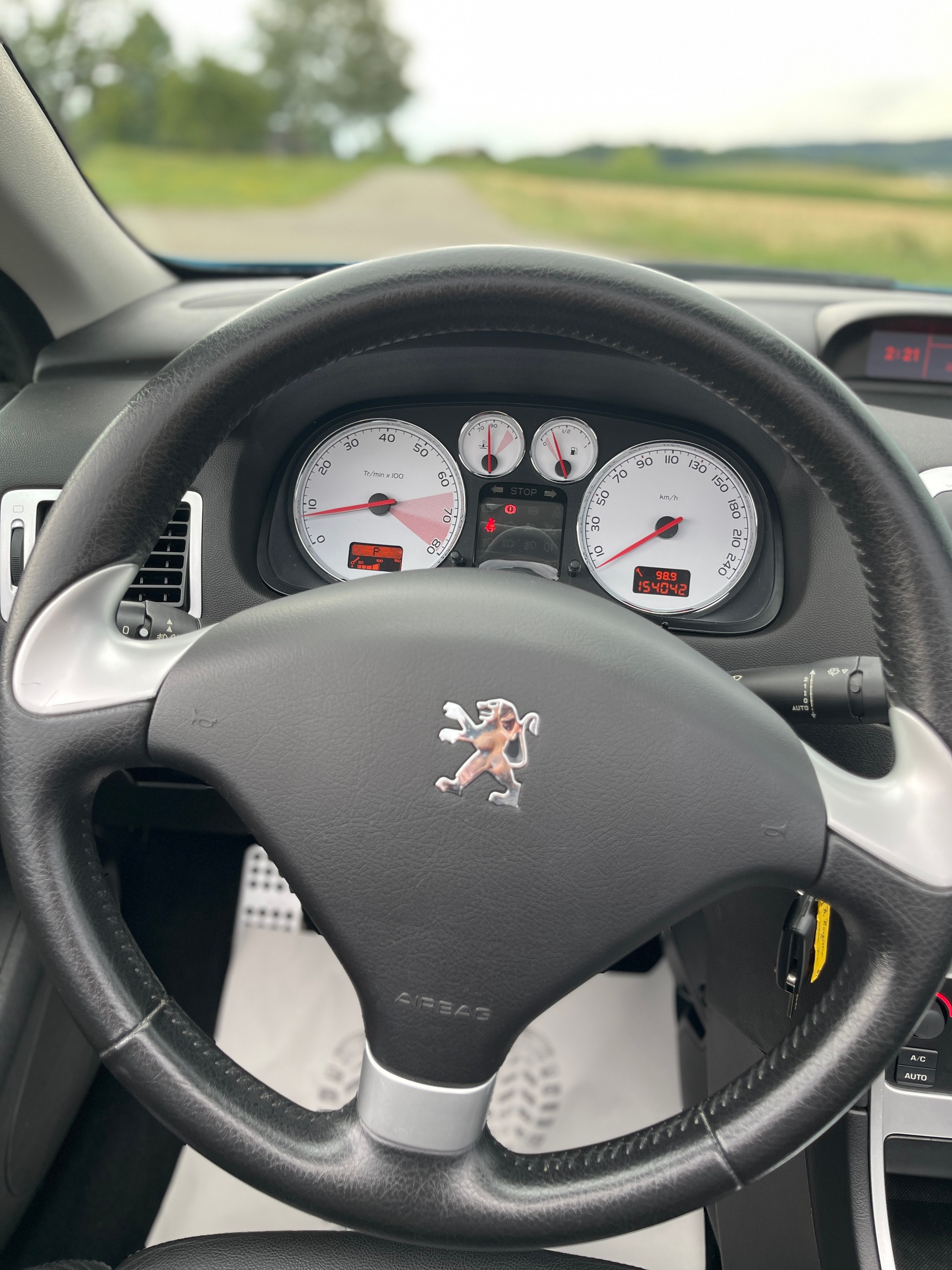 PEUGEOT 307 CC 2.0 16V Black&Silver-image-9