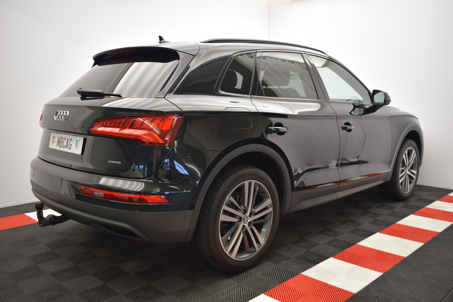 AUDI Q5 50 TDI quattro tiptronic-image-12