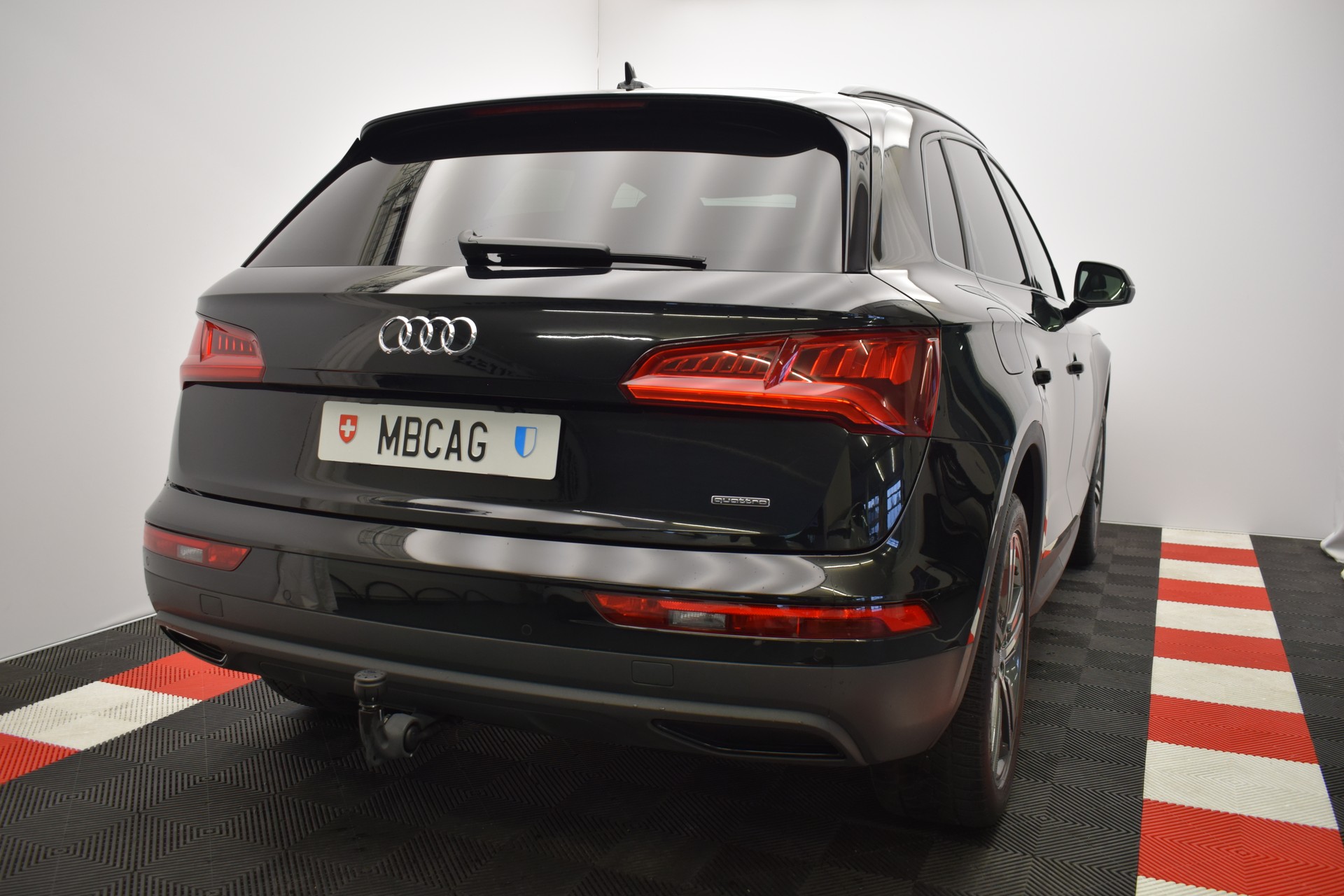 AUDI Q5 50 TDI quattro tiptronic-image-11