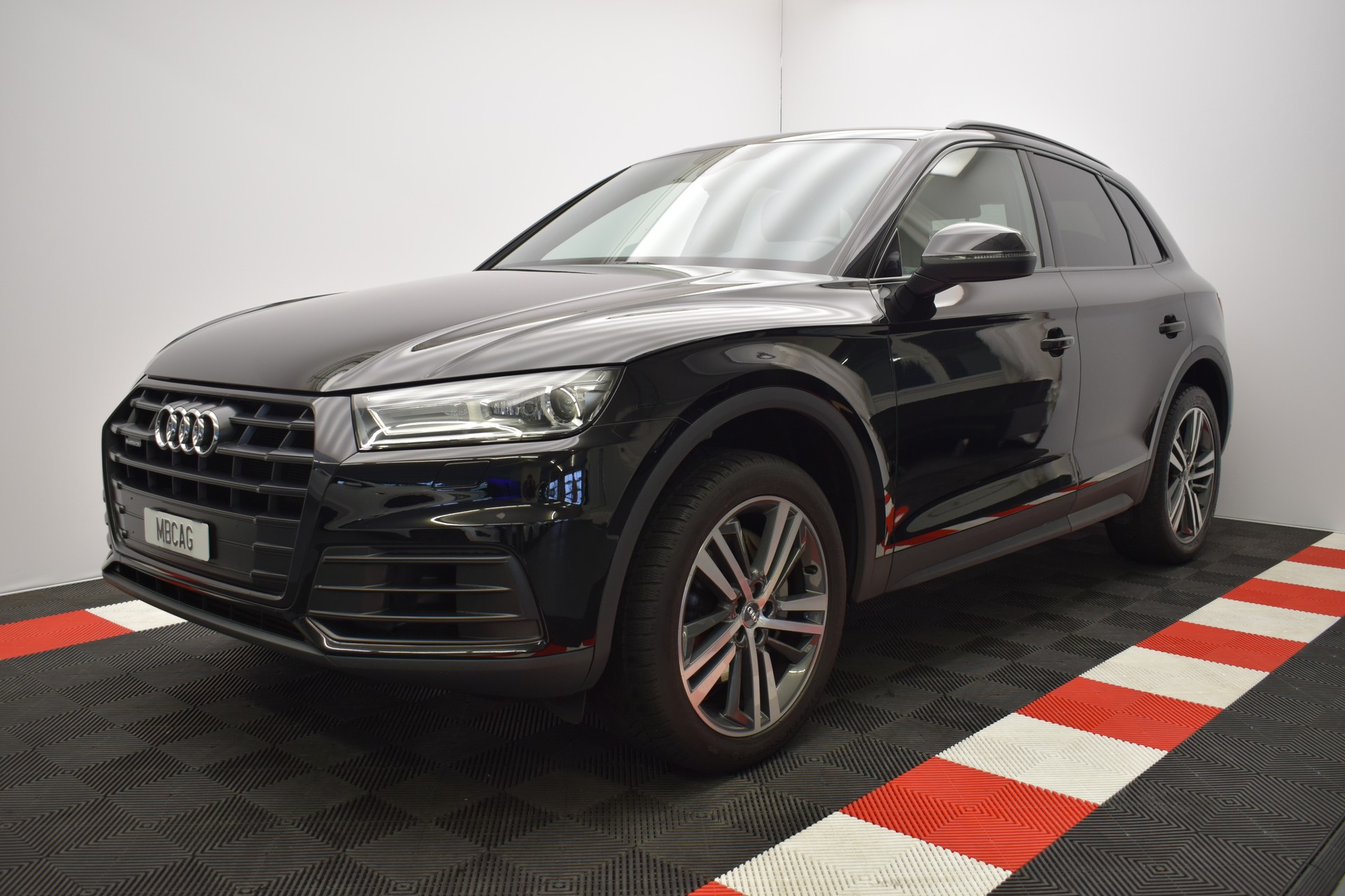 AUDI Q5 50 TDI quattro tiptronic-image-5
