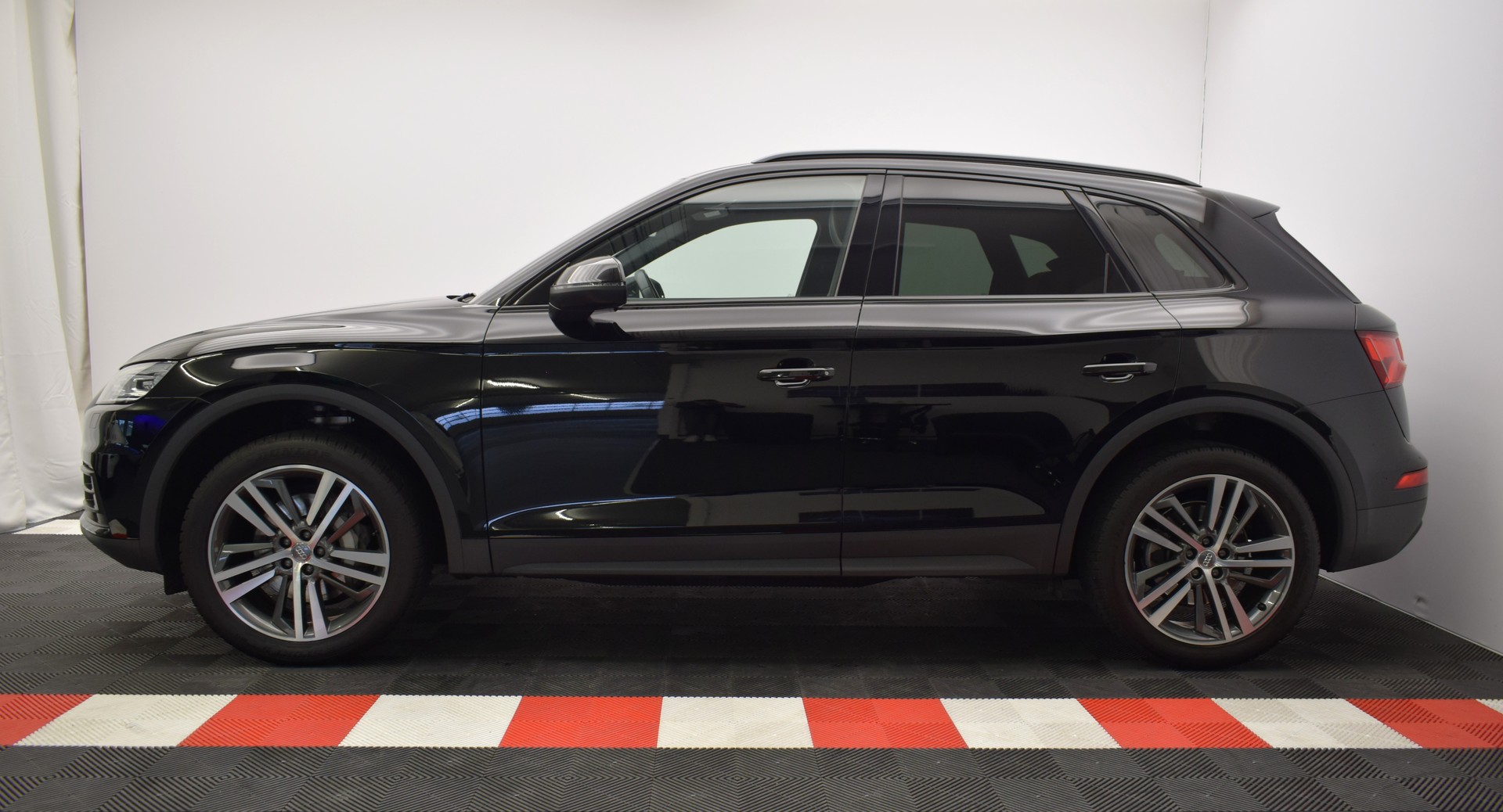 AUDI Q5 50 TDI quattro tiptronic-image-7