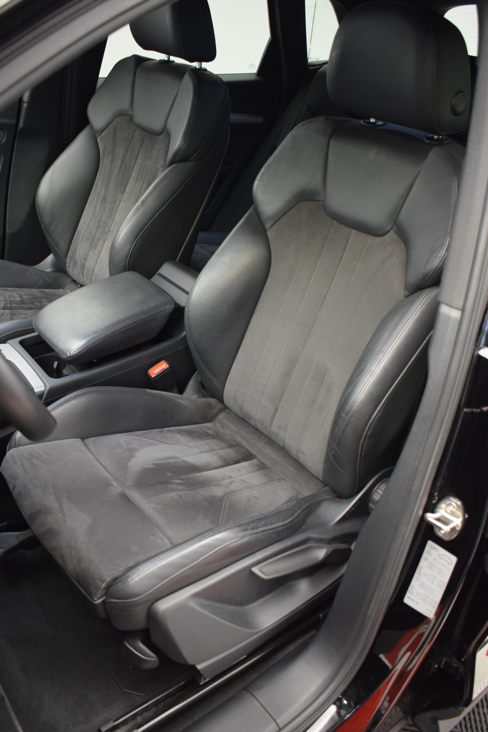 AUDI Q5 50 TDI quattro tiptronic-image-15