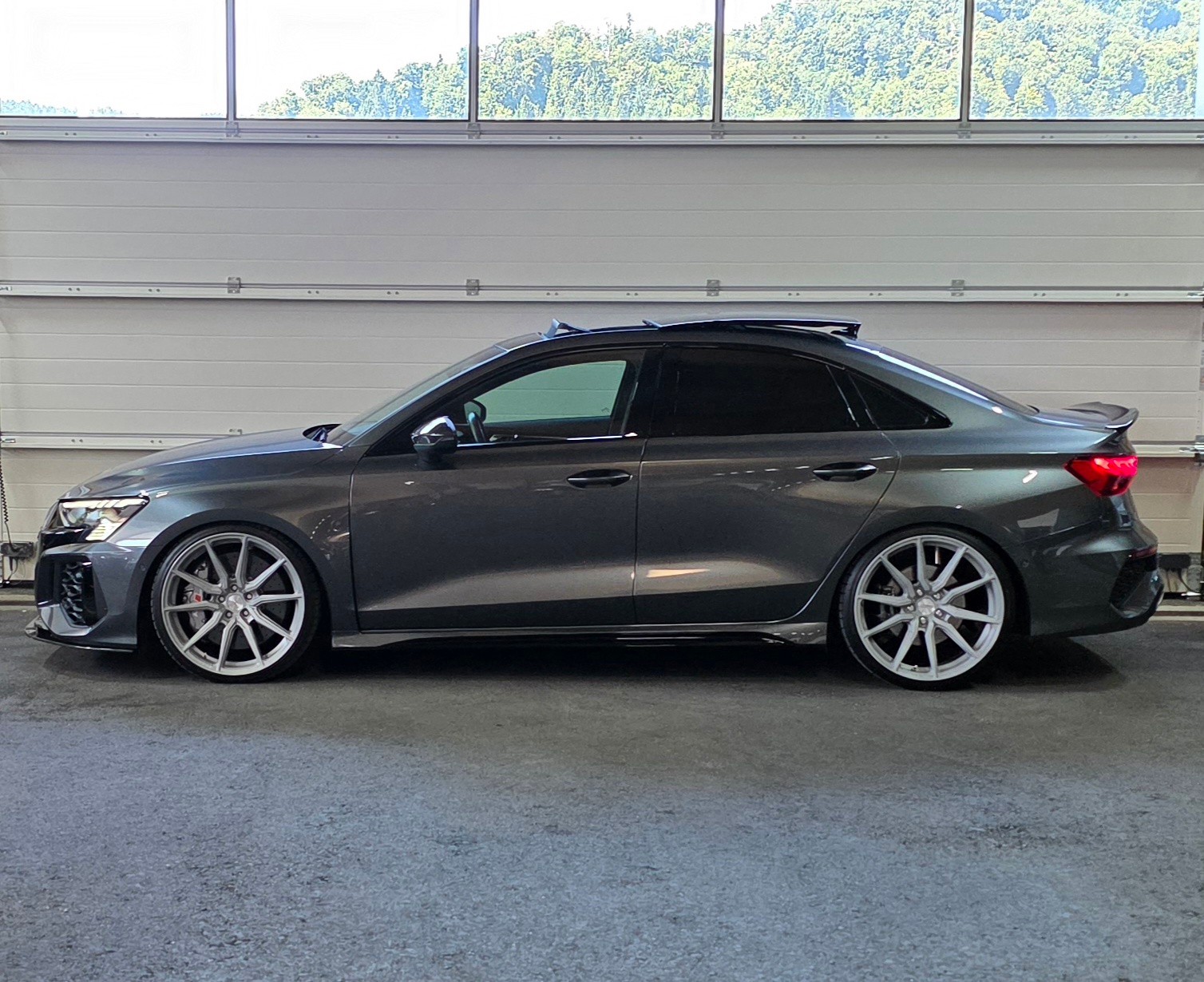 AUDI RS3 Limousine 2.5 TSI quattro S-tronic-showroom-element-1