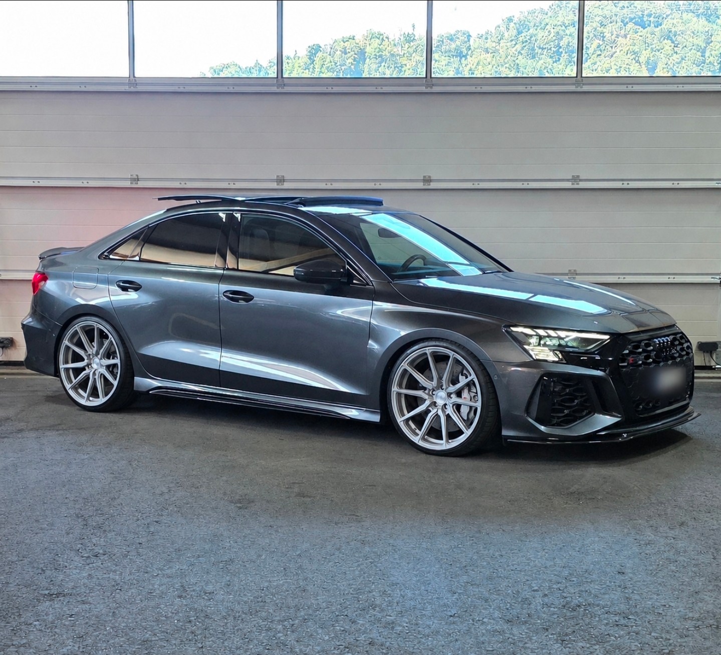 AUDI RS3 Limousine 2.5 TSI quattro S-tronic-image-6