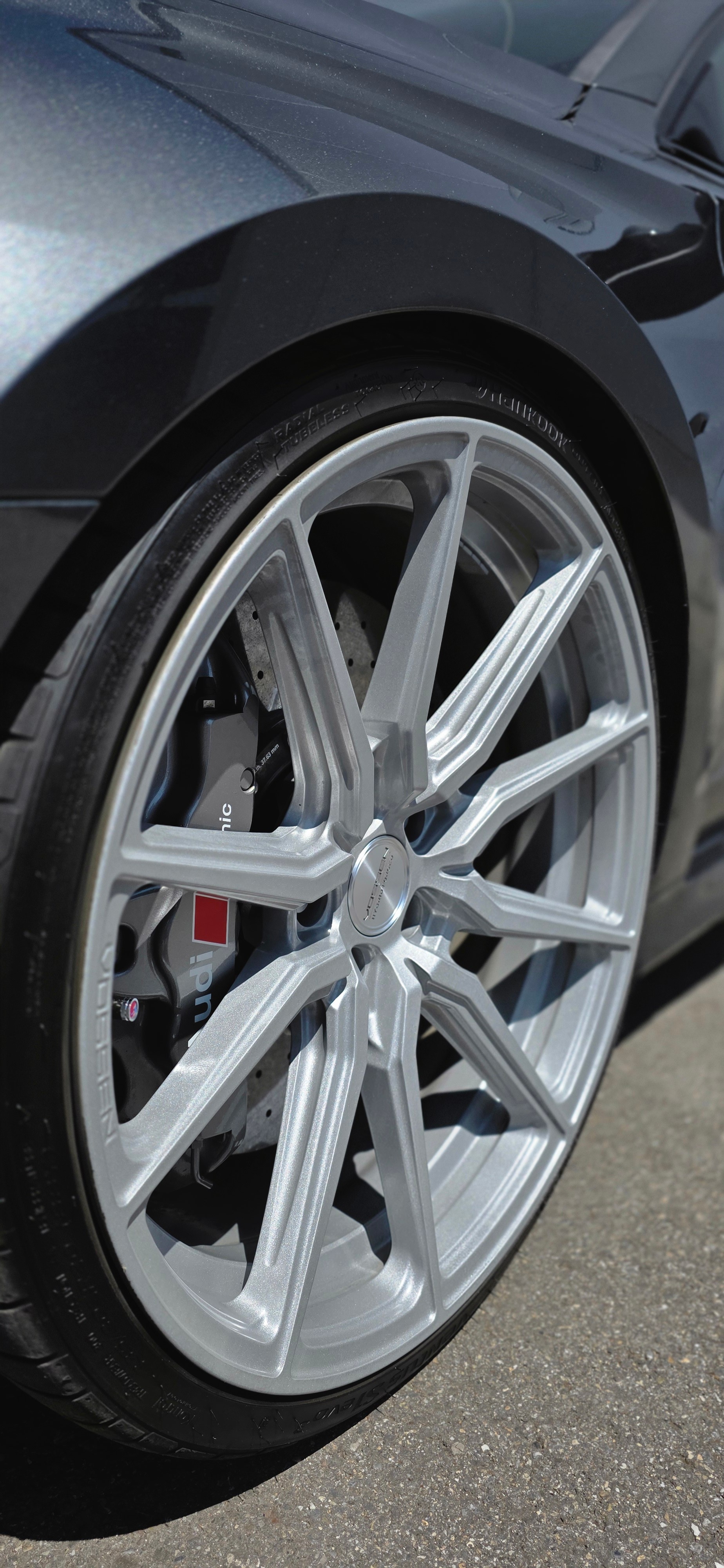 AUDI RS3 Limousine 2.5 TSI quattro S-tronic-image-30