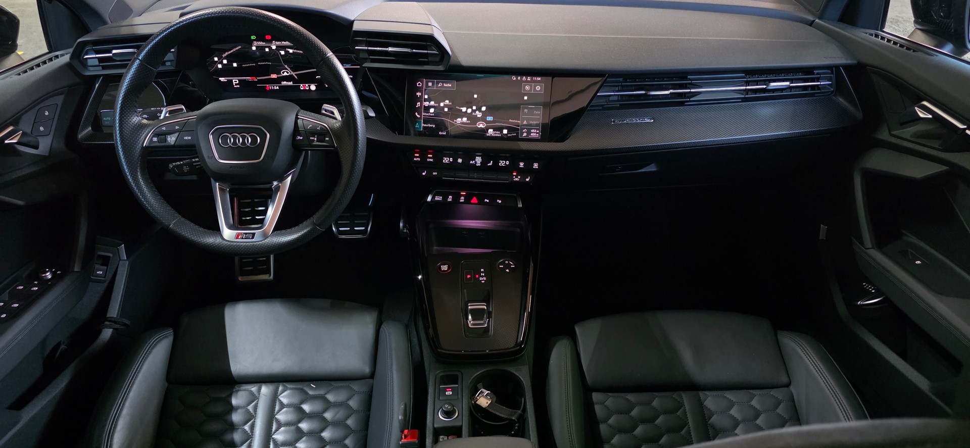 AUDI RS3 Limousine 2.5 TSI quattro S-tronic-image-10