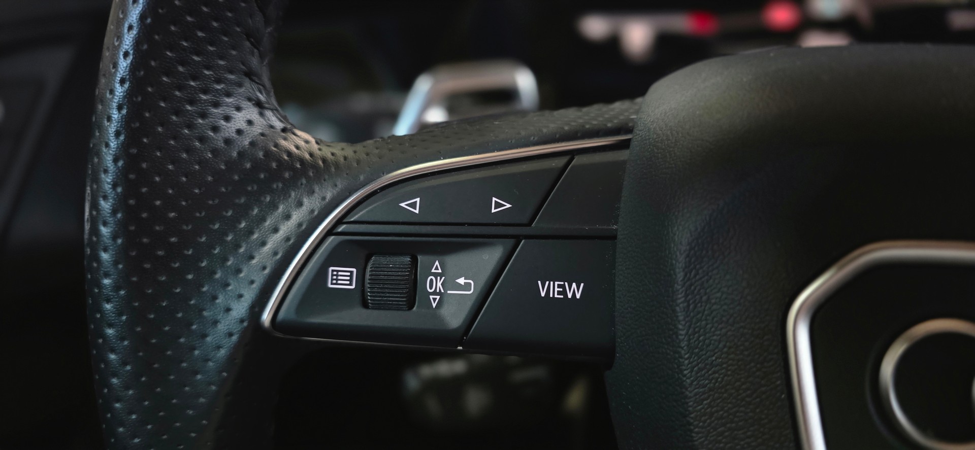 AUDI RS3 Limousine 2.5 TSI quattro S-tronic-image-14