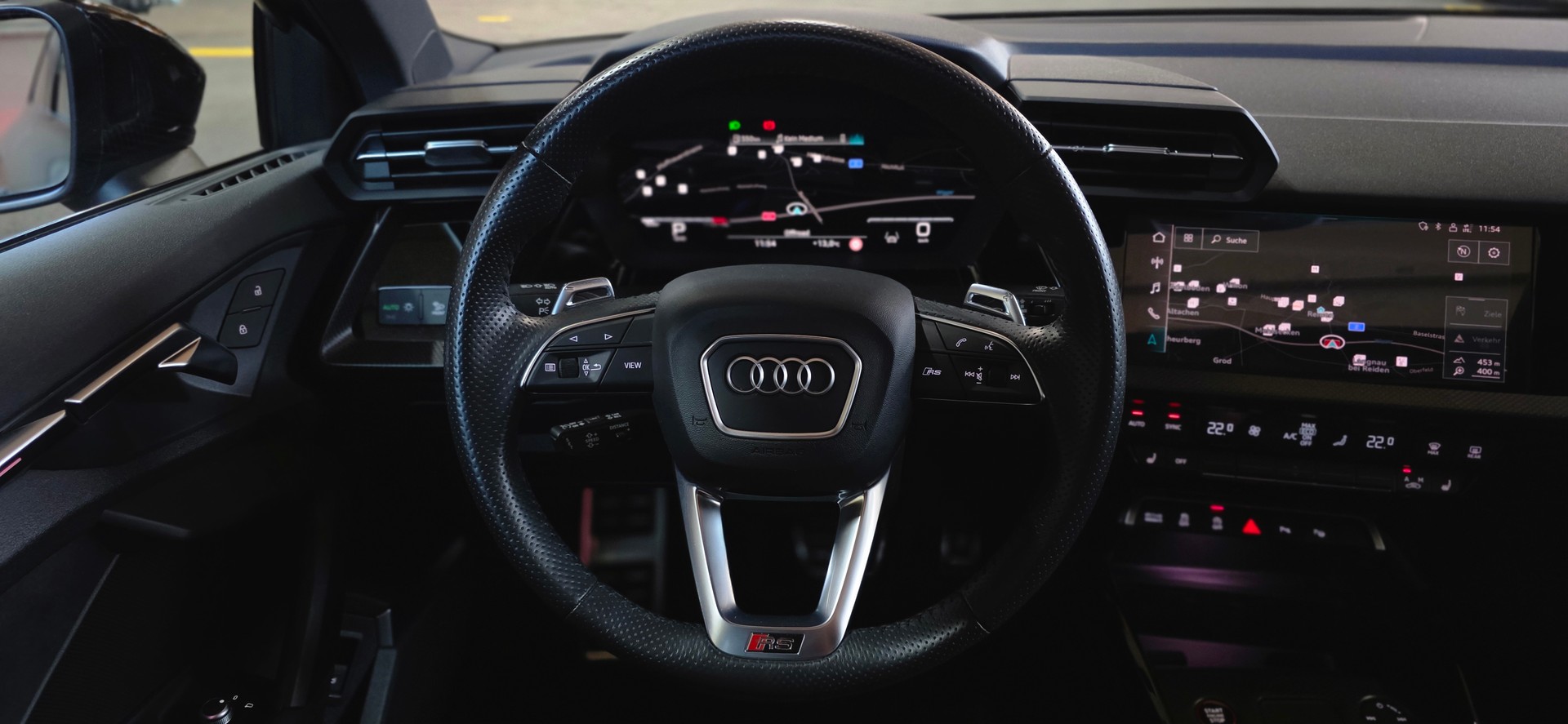 AUDI RS3 Limousine 2.5 TSI quattro S-tronic-image-11
