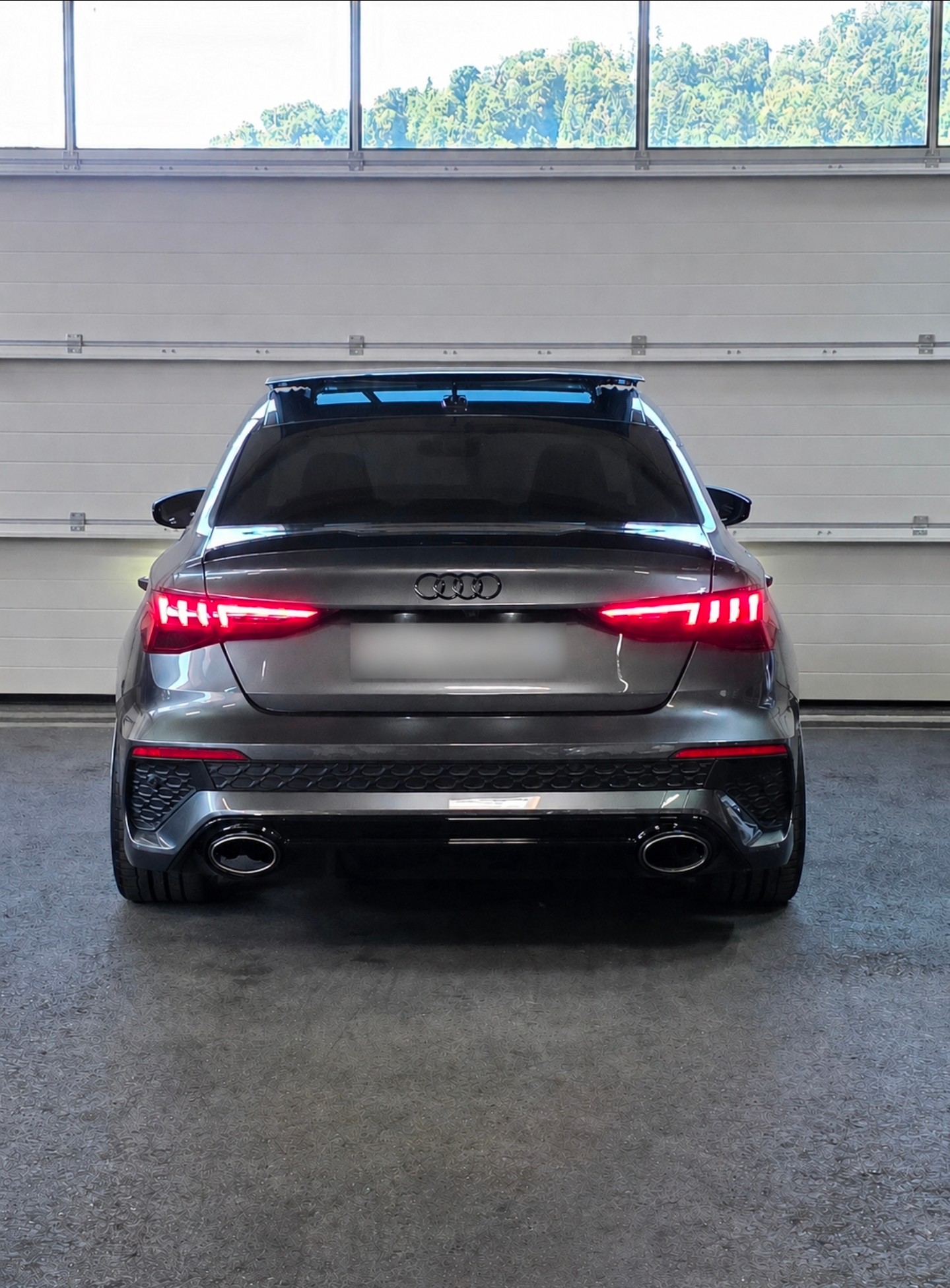 AUDI RS3 Limousine 2.5 TSI quattro S-tronic-showroom-element-3