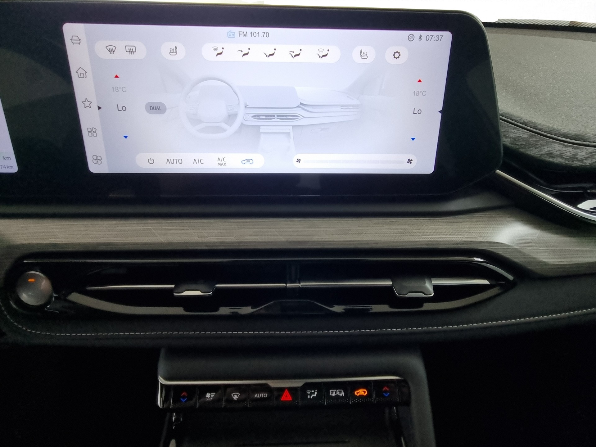 JAC JS6 PHEV-image-14