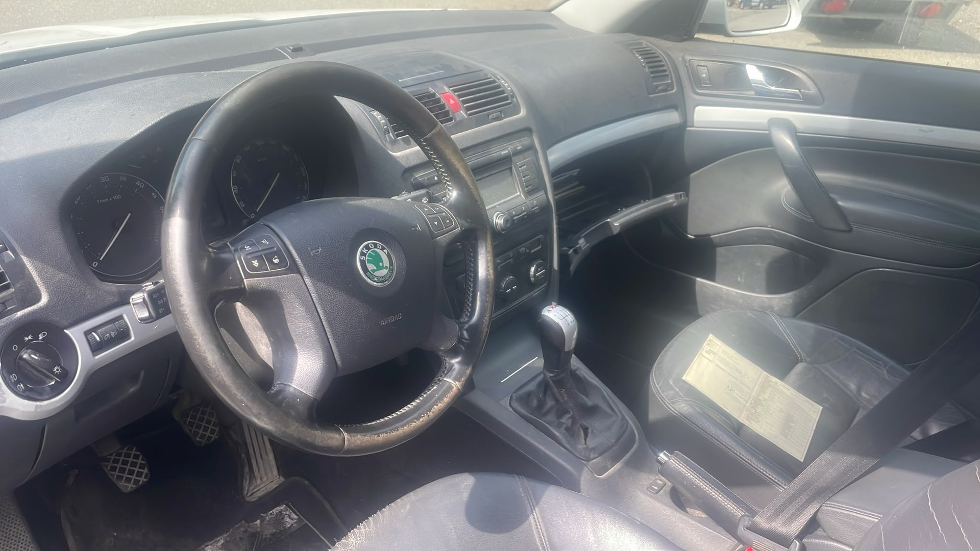SKODA Octavia 1.9 TDI Adventure 4x4-image-5