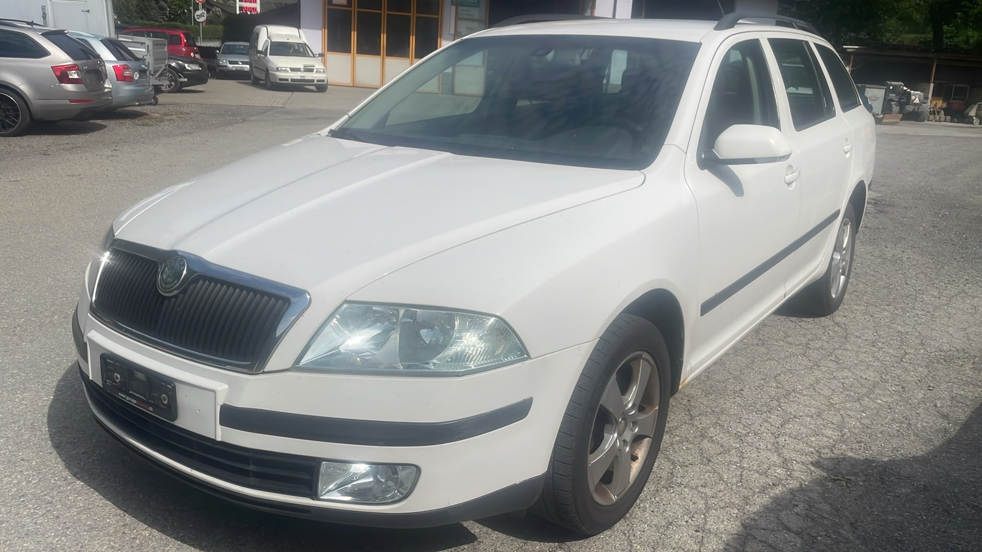 SKODA Octavia 1.9 TDI Adventure 4x4-image-0