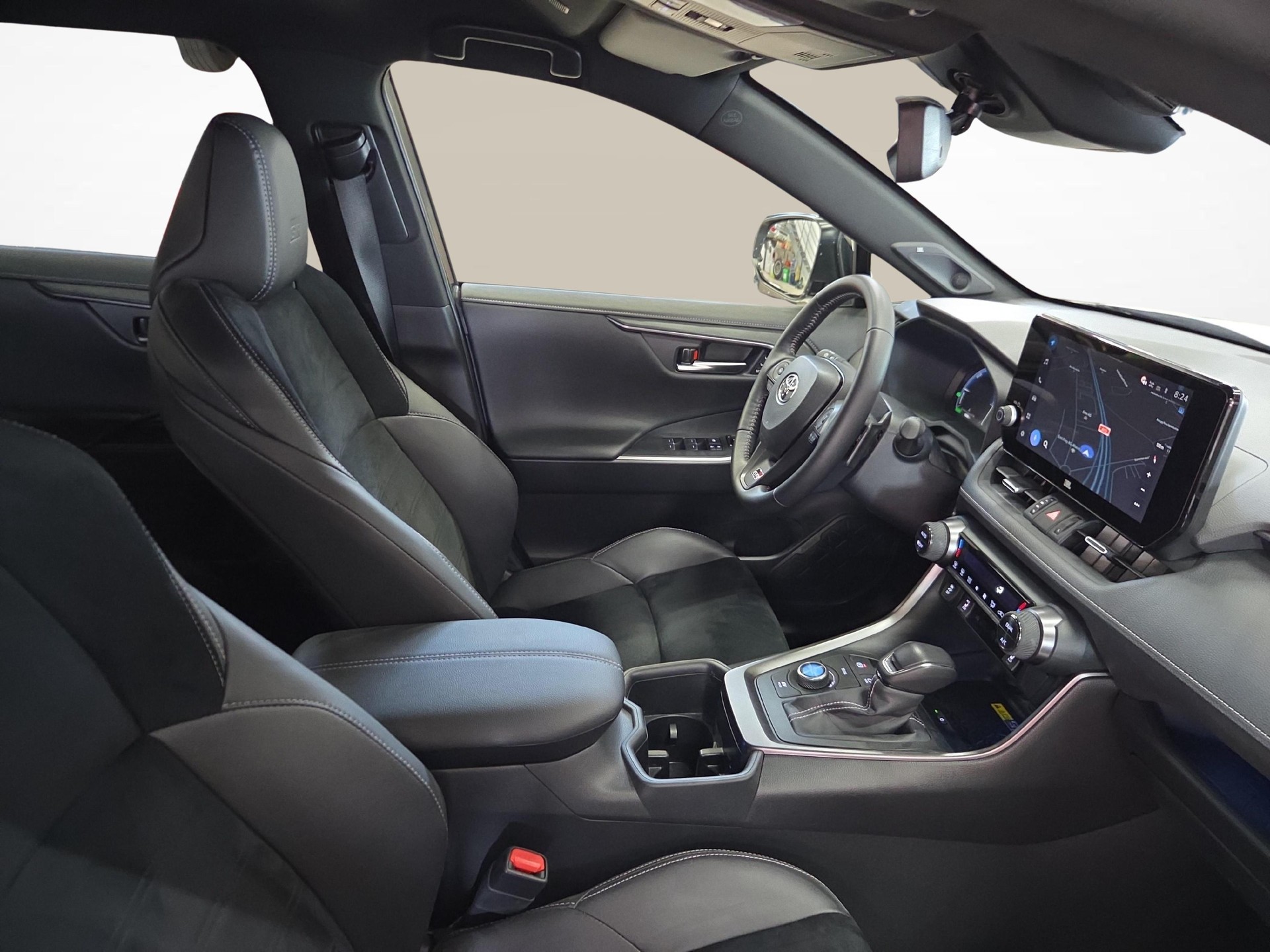 TOYOTA RAV4 2.5 HEV GR Sport-image-9