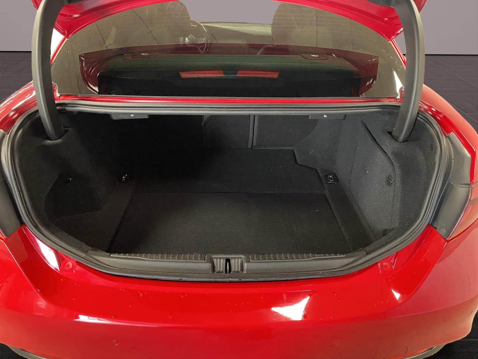 ALFA ROMEO Giulia 2.0 Q4 Veloce TI-image-5