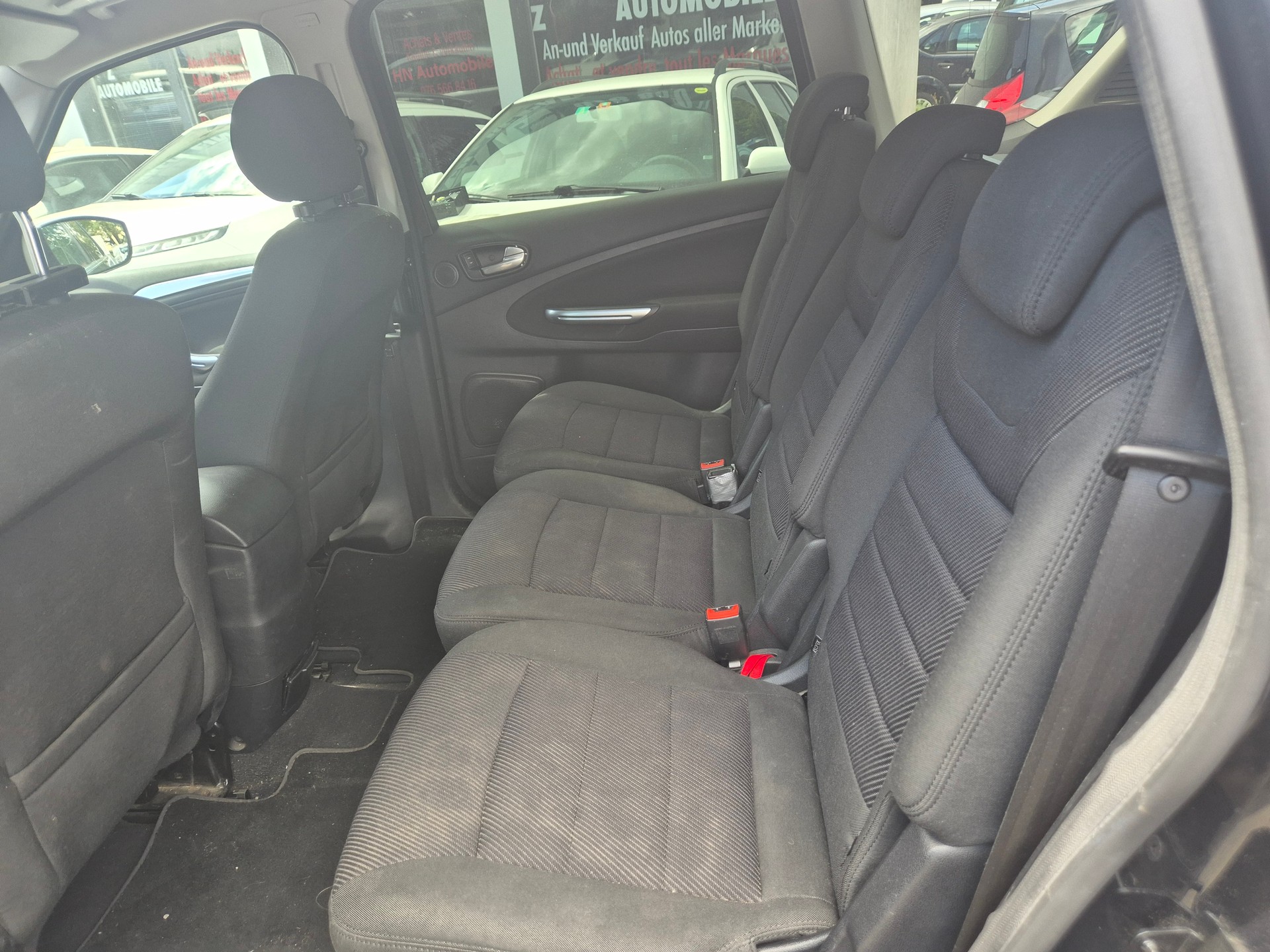 FORD S-Max 1.6 SCTi Titanium-image-8