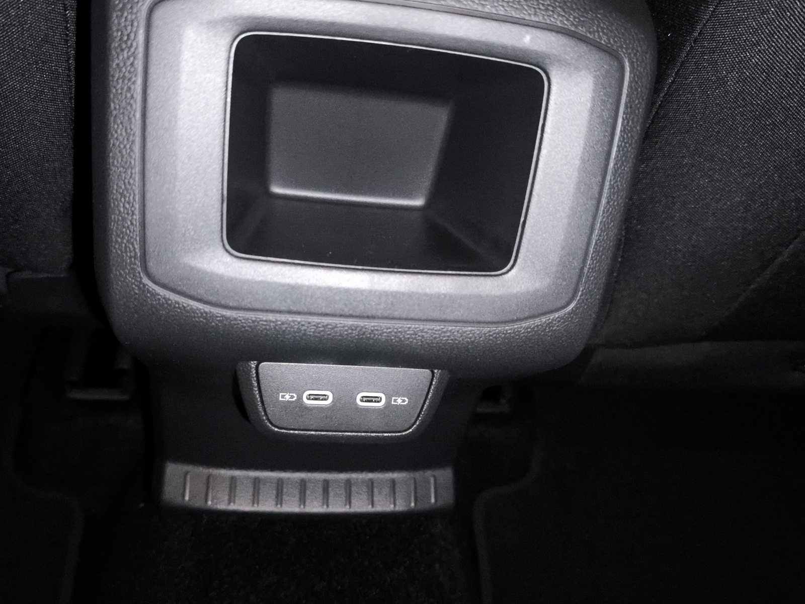 VW T-Cross 1.0 TSI EVO Life DSG-image-13