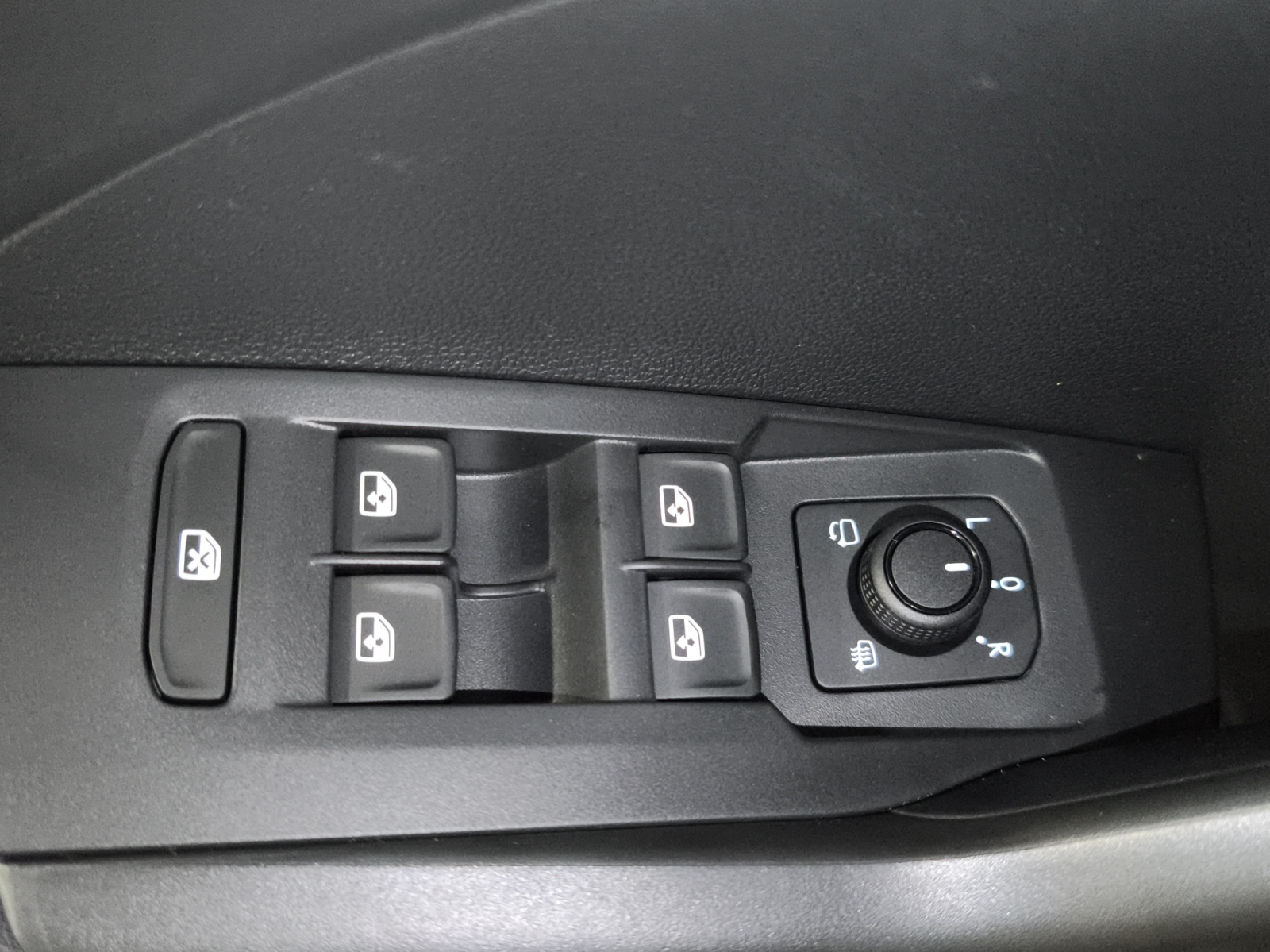 VW T-Cross 1.0 TSI EVO Life DSG-image-12