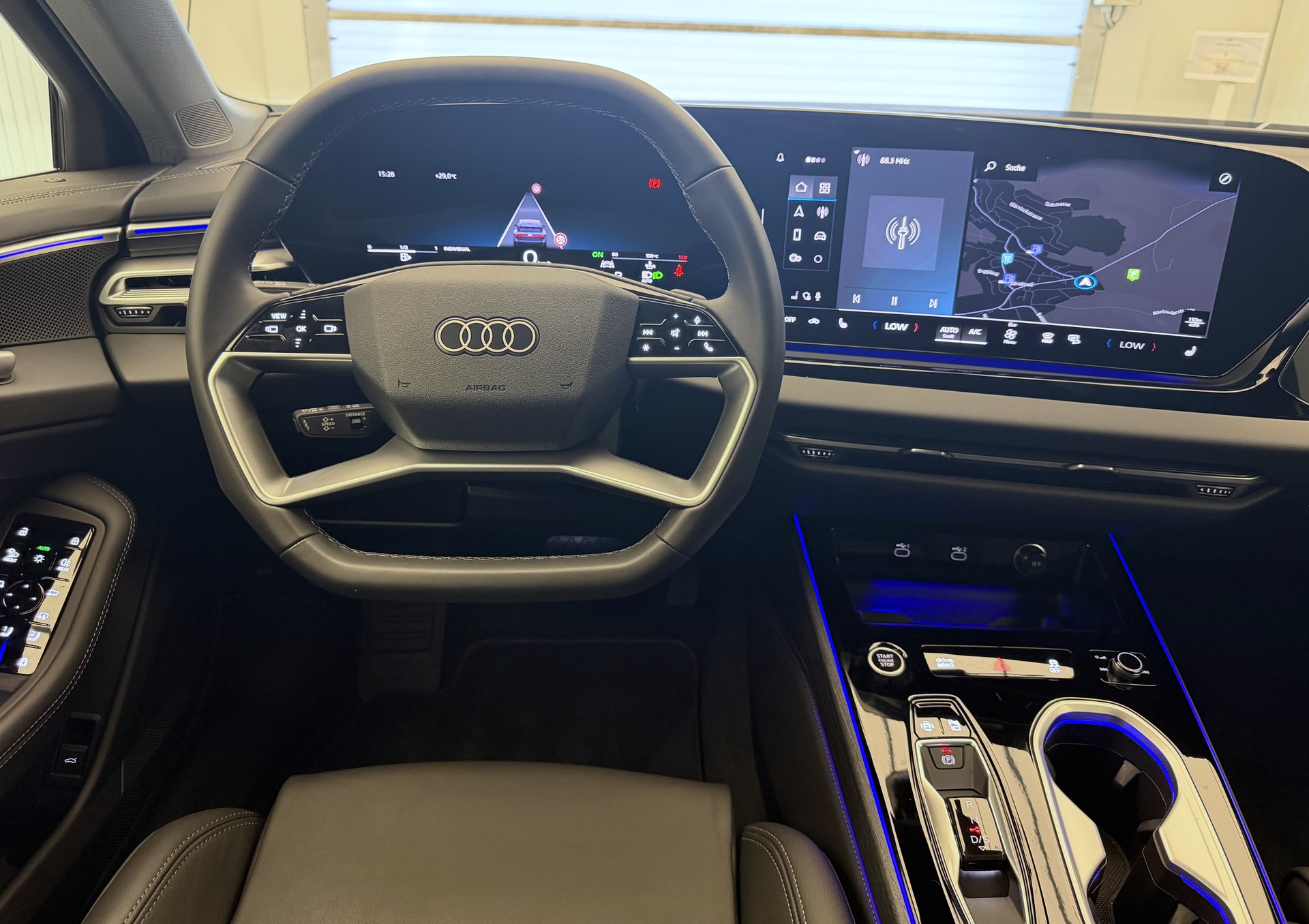 AUDI A6 Avant TDI quattro 150 kW S tronic-image-7
