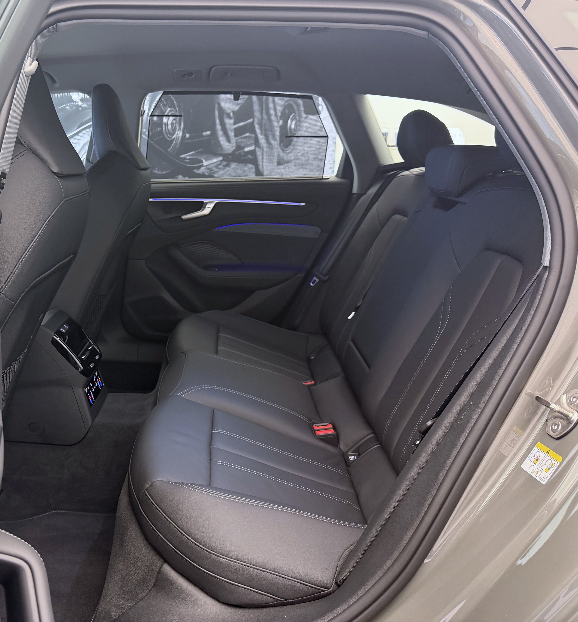 AUDI A6 Avant TDI quattro 150 kW S tronic-image-20