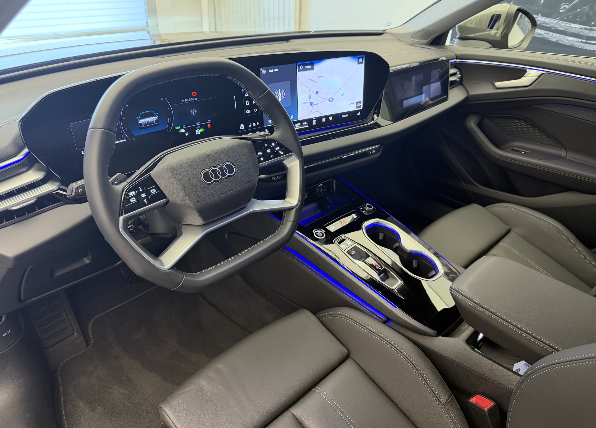 AUDI A6 Avant TDI quattro 150 kW S tronic-image-6