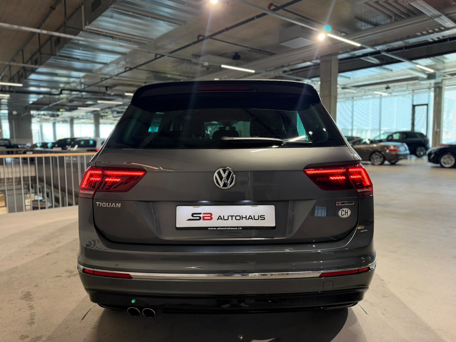 VW Tiguan 2.0TSI Highline R-Line 4Motion DSG (CH)-image-10