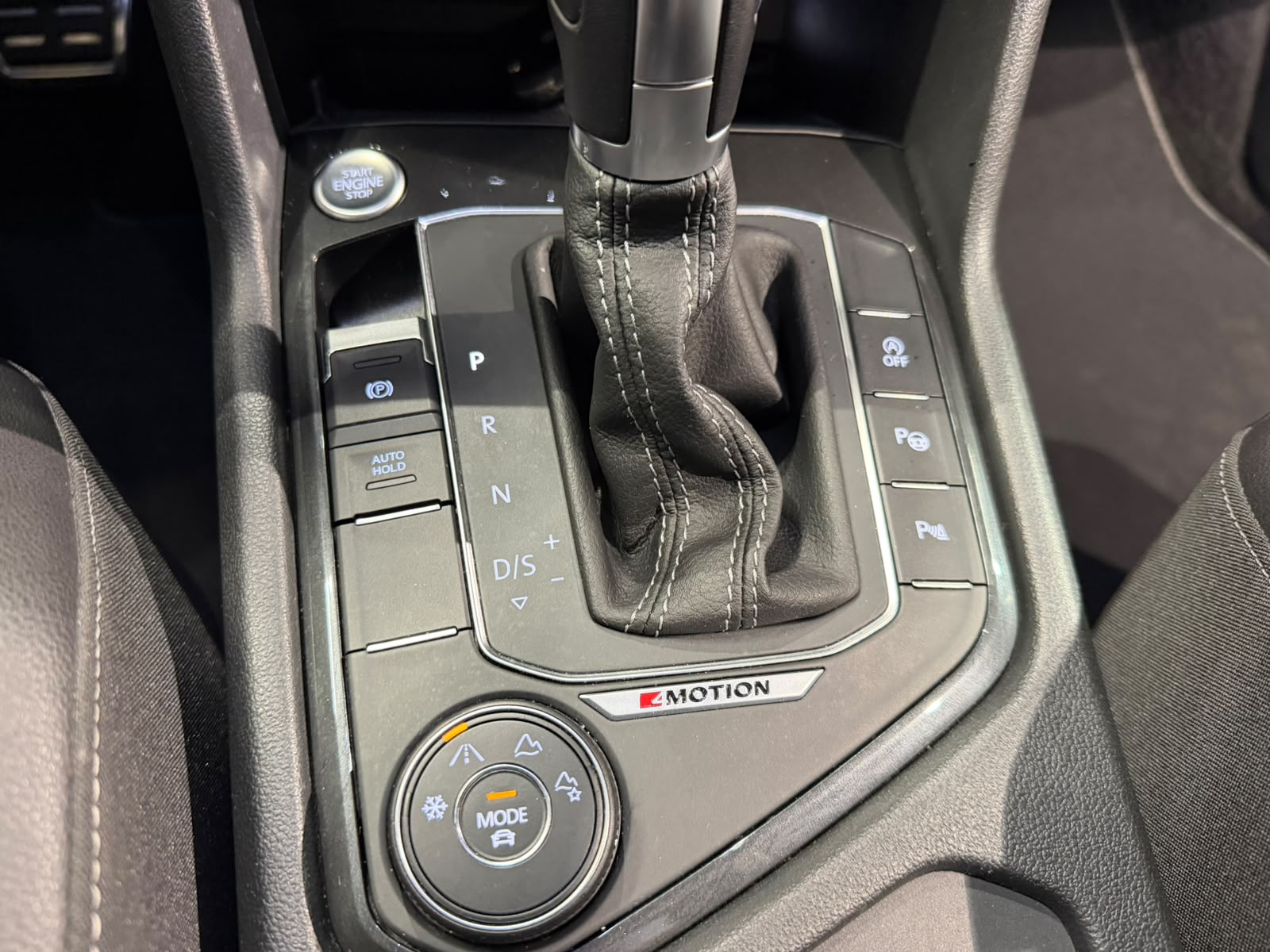 VW Tiguan 2.0TSI Highline R-Line 4Motion DSG (CH)-image-19