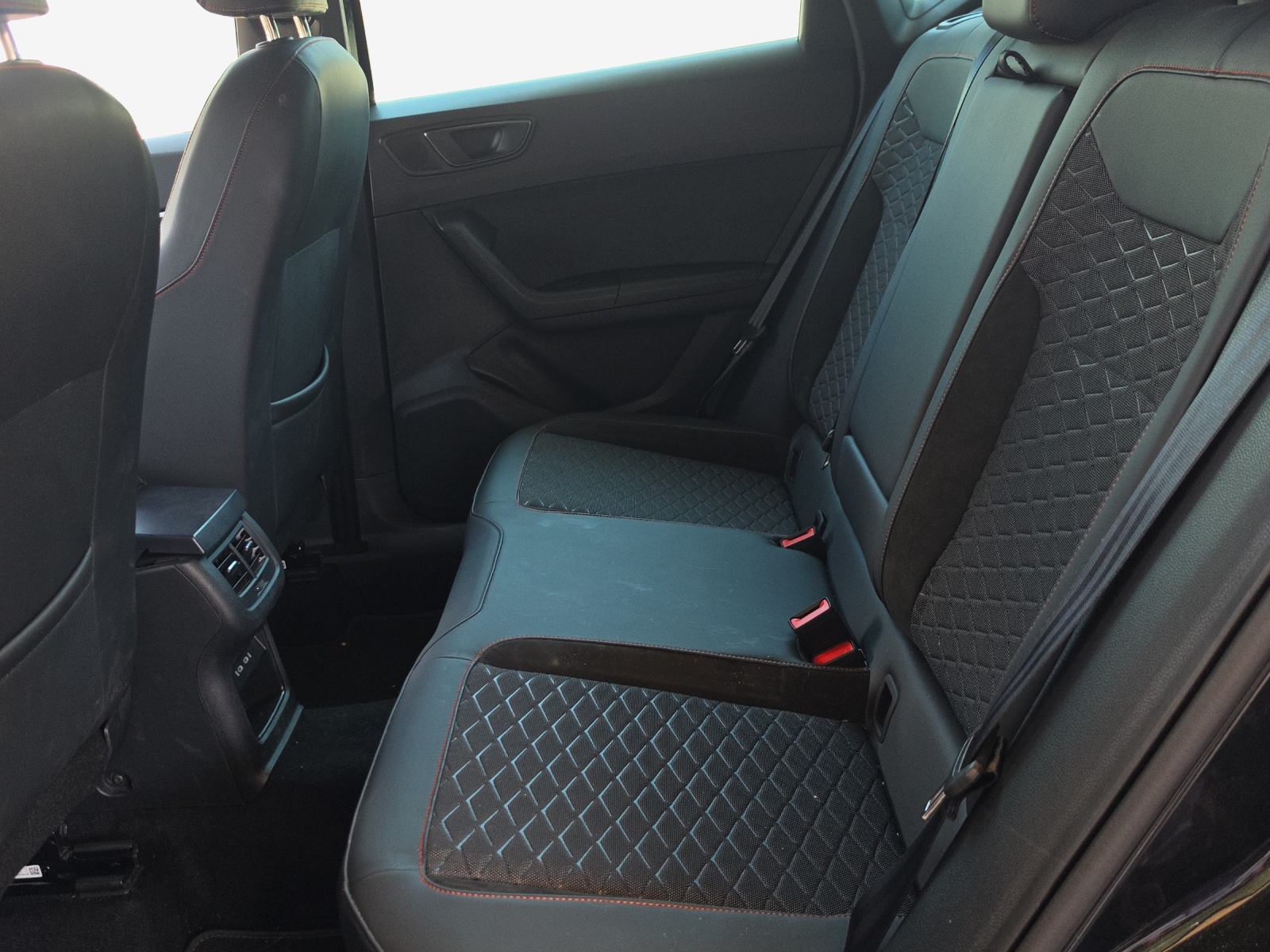SEAT Ateca 1.5 TSI EVO DSG FR-image-11