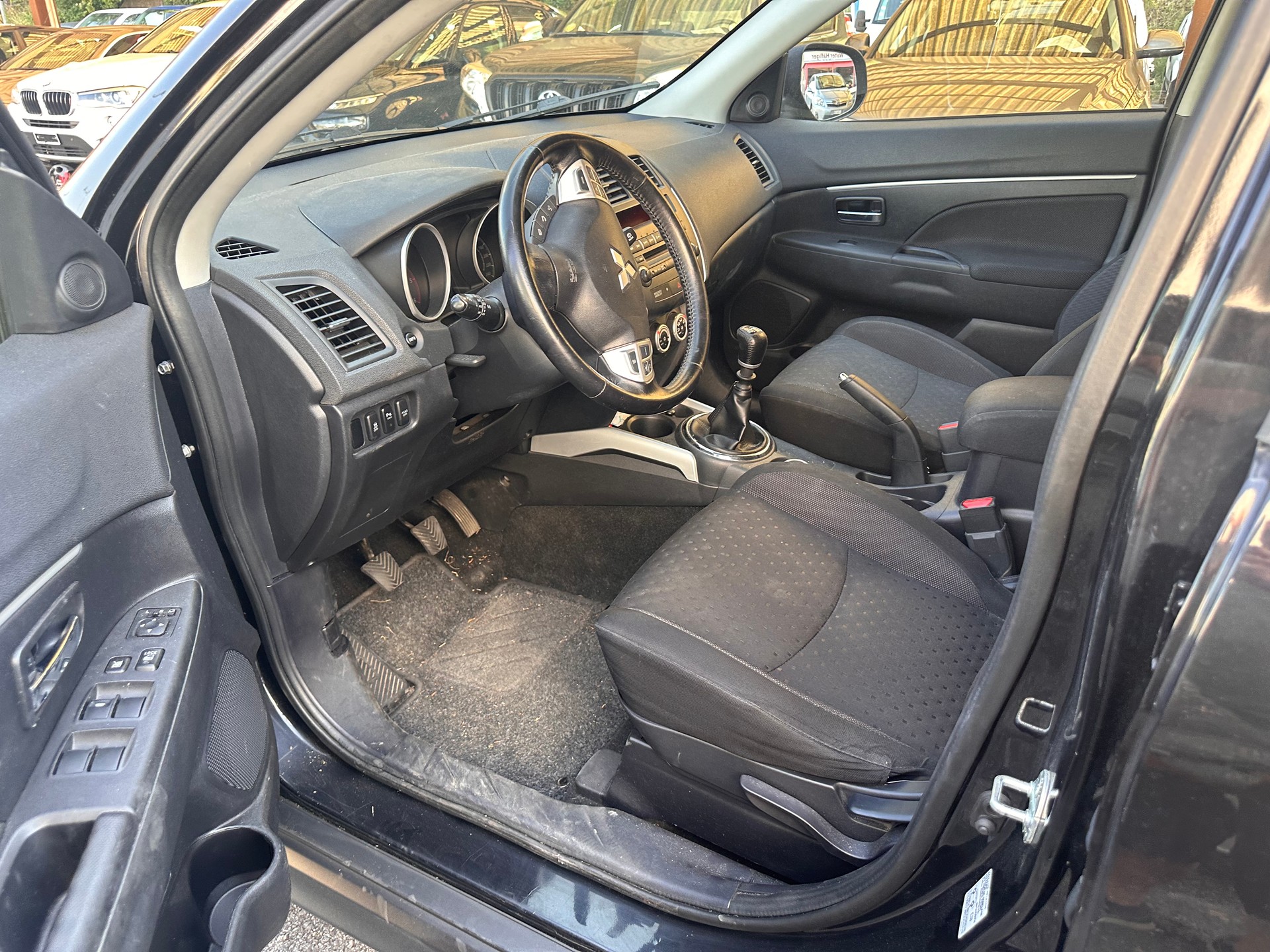 MITSUBISHI ASX 1.8 DID Intense 4WD-image-12