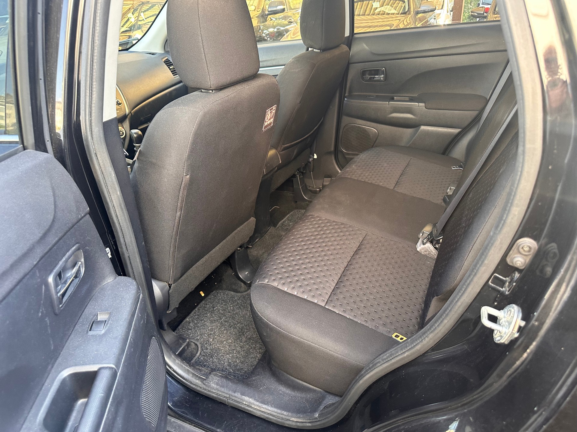MITSUBISHI ASX 1.8 DID Intense 4WD-image-10
