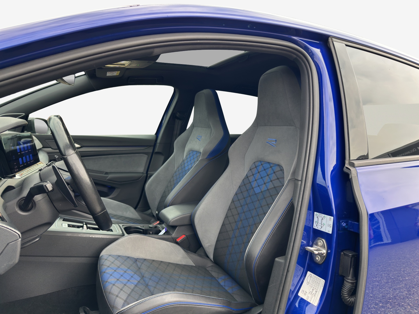 VW Golf 2.0 TSI R DSG 4Motion-image-7