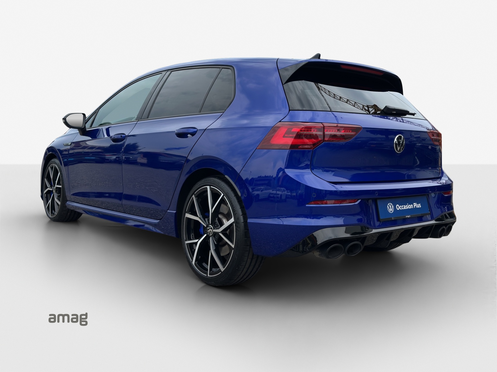 VW Golf 2.0 TSI R DSG 4Motion-image-2