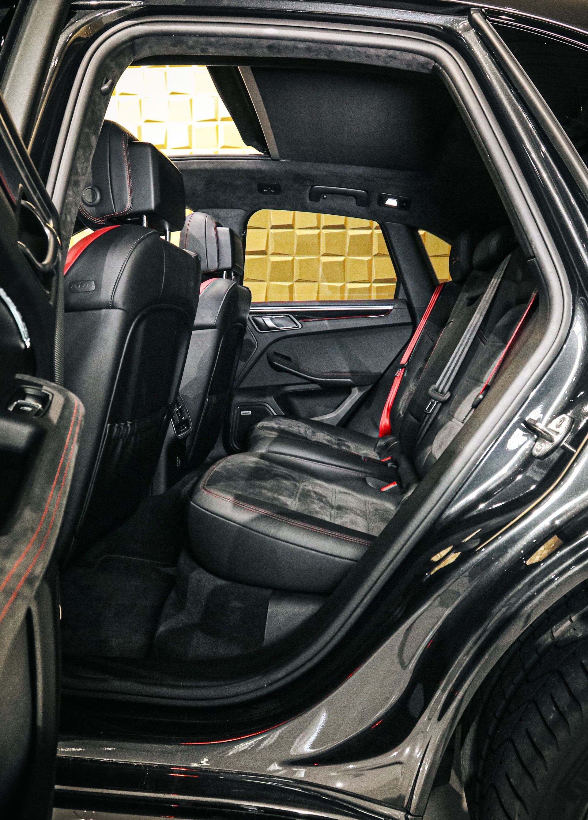 PORSCHE Macan Turbo Exclusive Performance Edition PDK-image-13