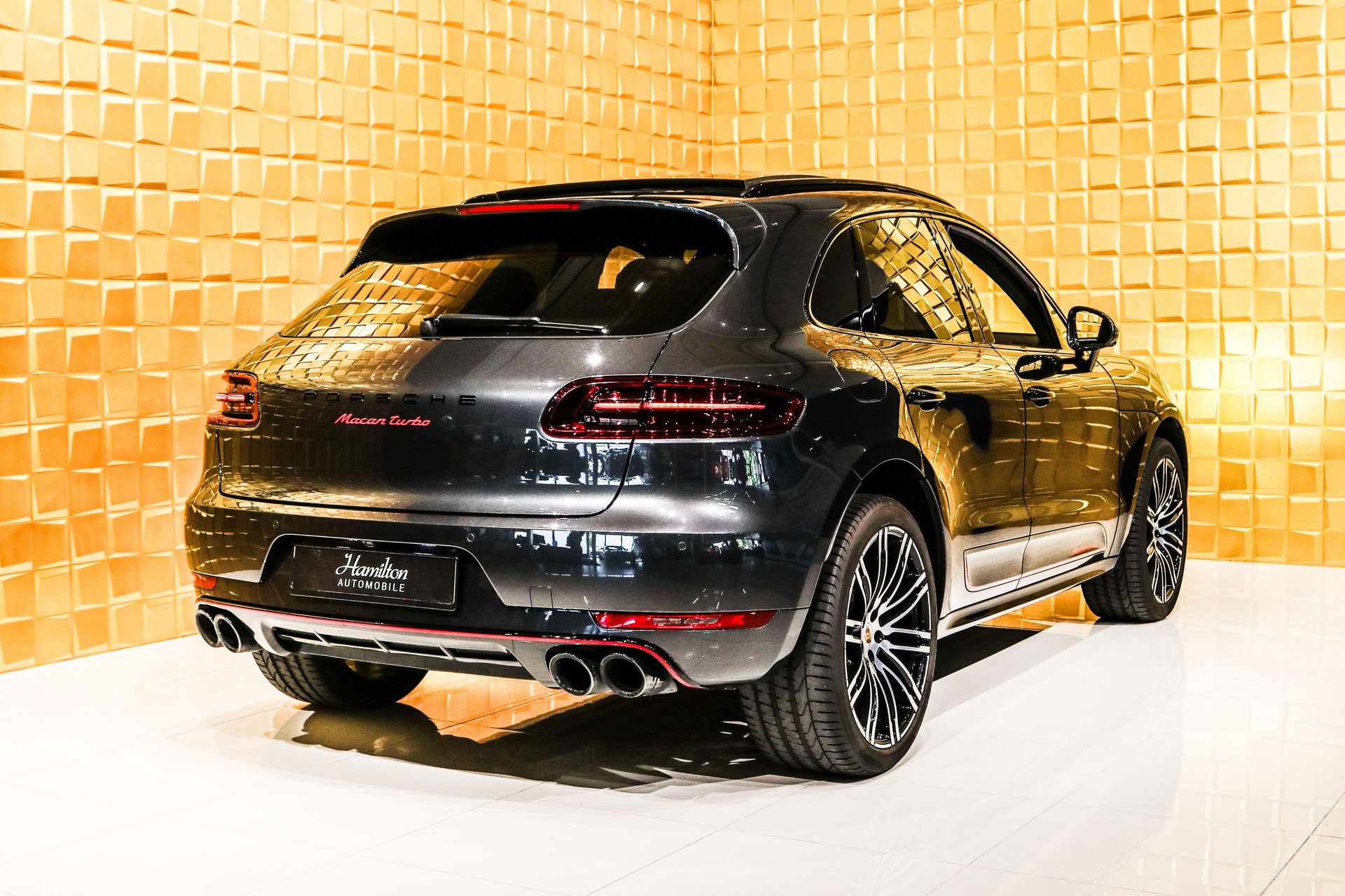PORSCHE Macan Turbo Exclusive Performance Edition PDK-image-5