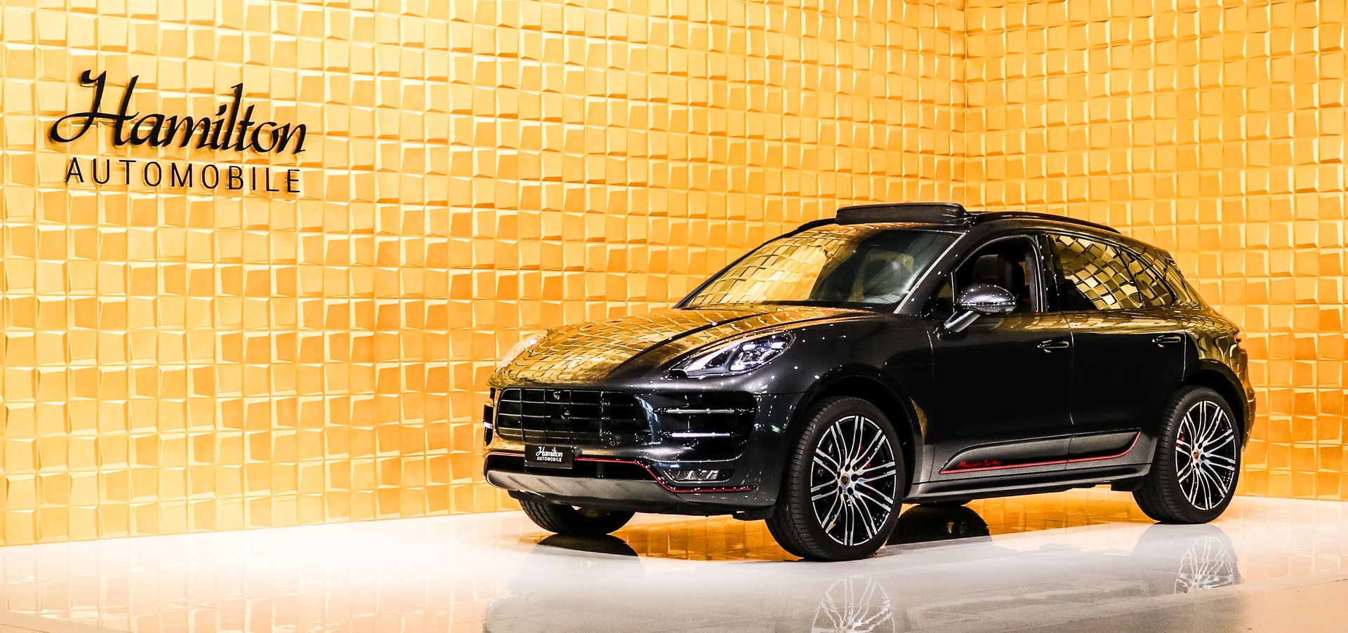 PORSCHE Macan Turbo Exclusive Performance Edition PDK-showroom-element-1