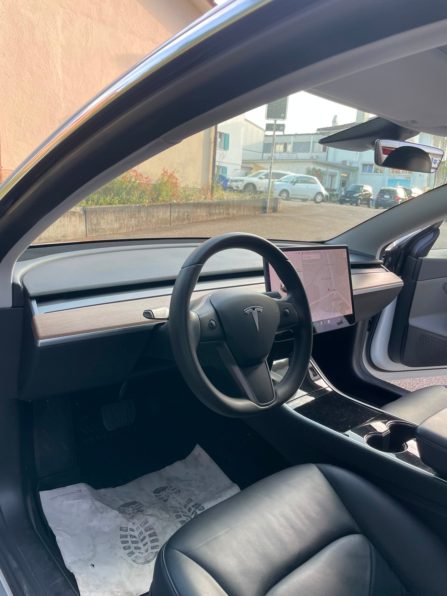 TESLA Model 3 Standard Range Plus 409 km (WLTP) 325PS SOH 87% CH-Auto mit Werksgarantie-image-10